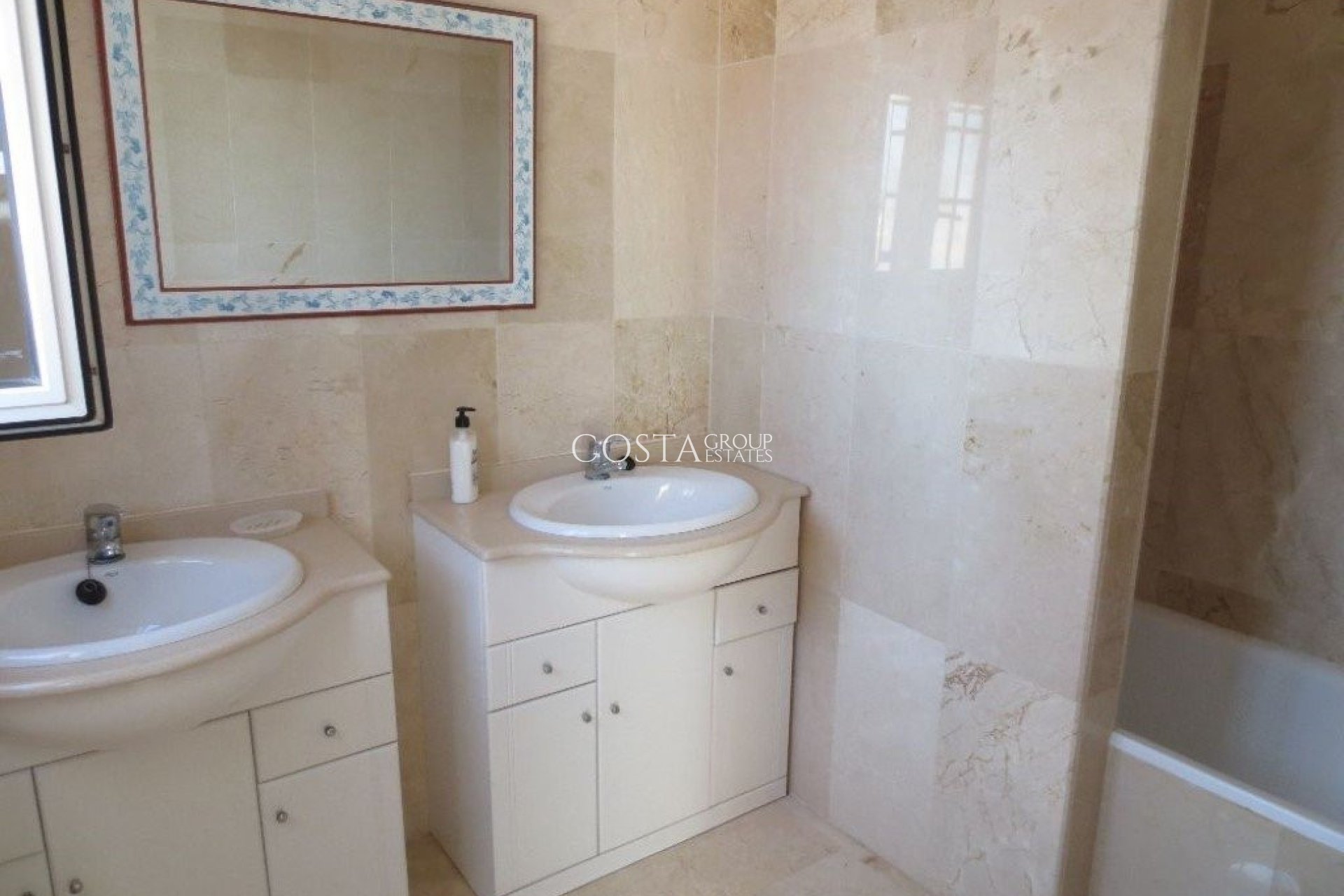 Revente - Villa -
Orihuela - El Galan