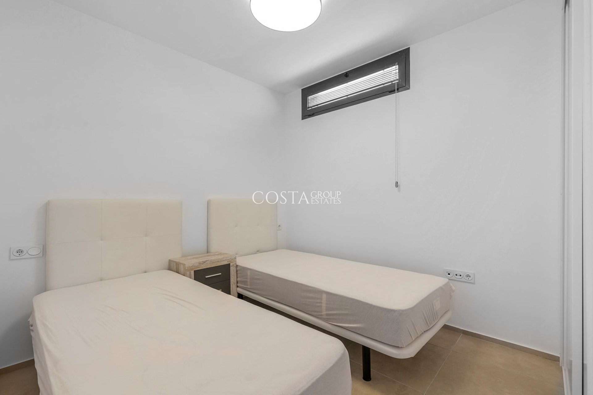 Revente - Villa -
Orihuela - La Zenia