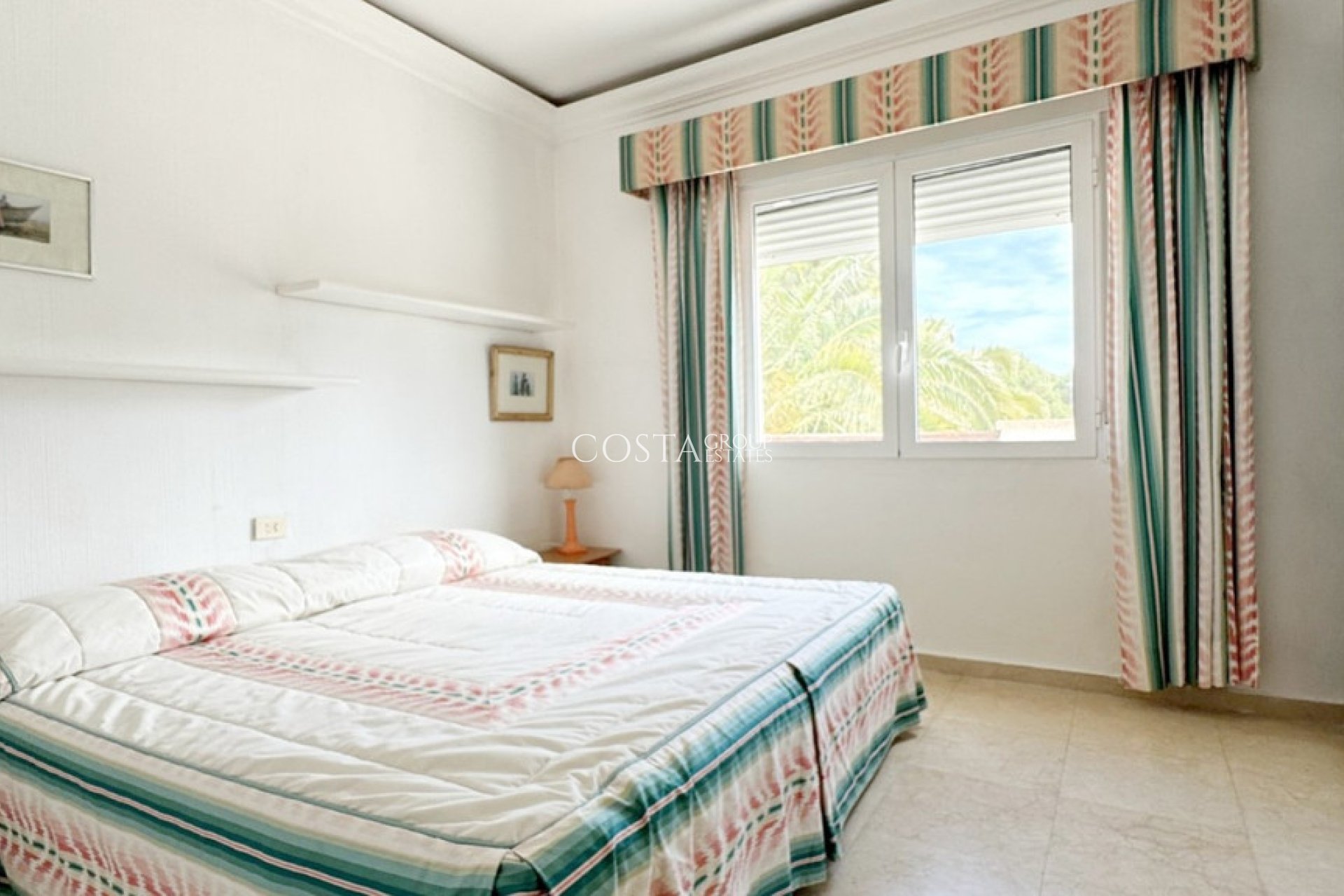 Revente - Villa -
Orihuela - La Zenia