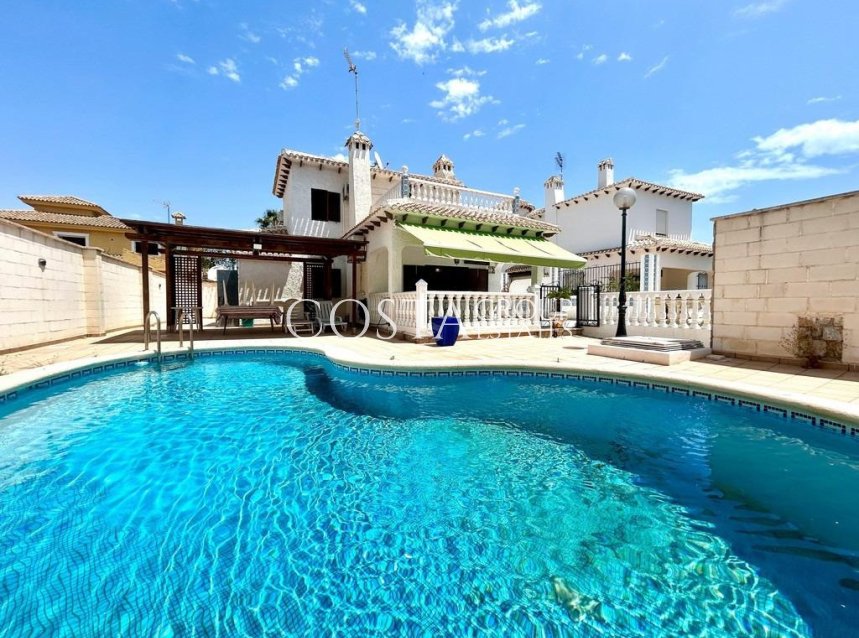 Revente - Villa -
Orihuela - La Zenia