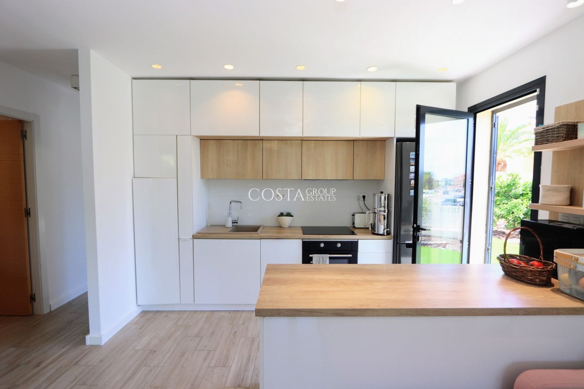 Revente - Villa -
Orihuela - La Zenia