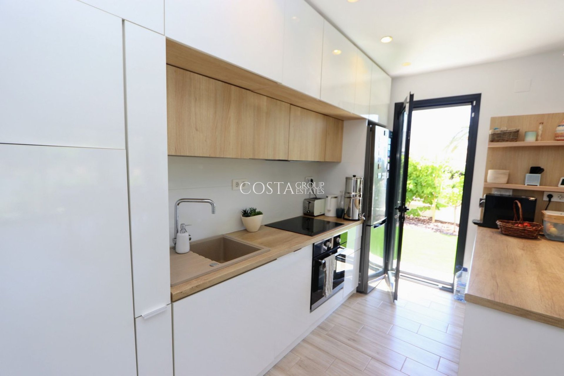 Revente - Villa -
Orihuela - La Zenia