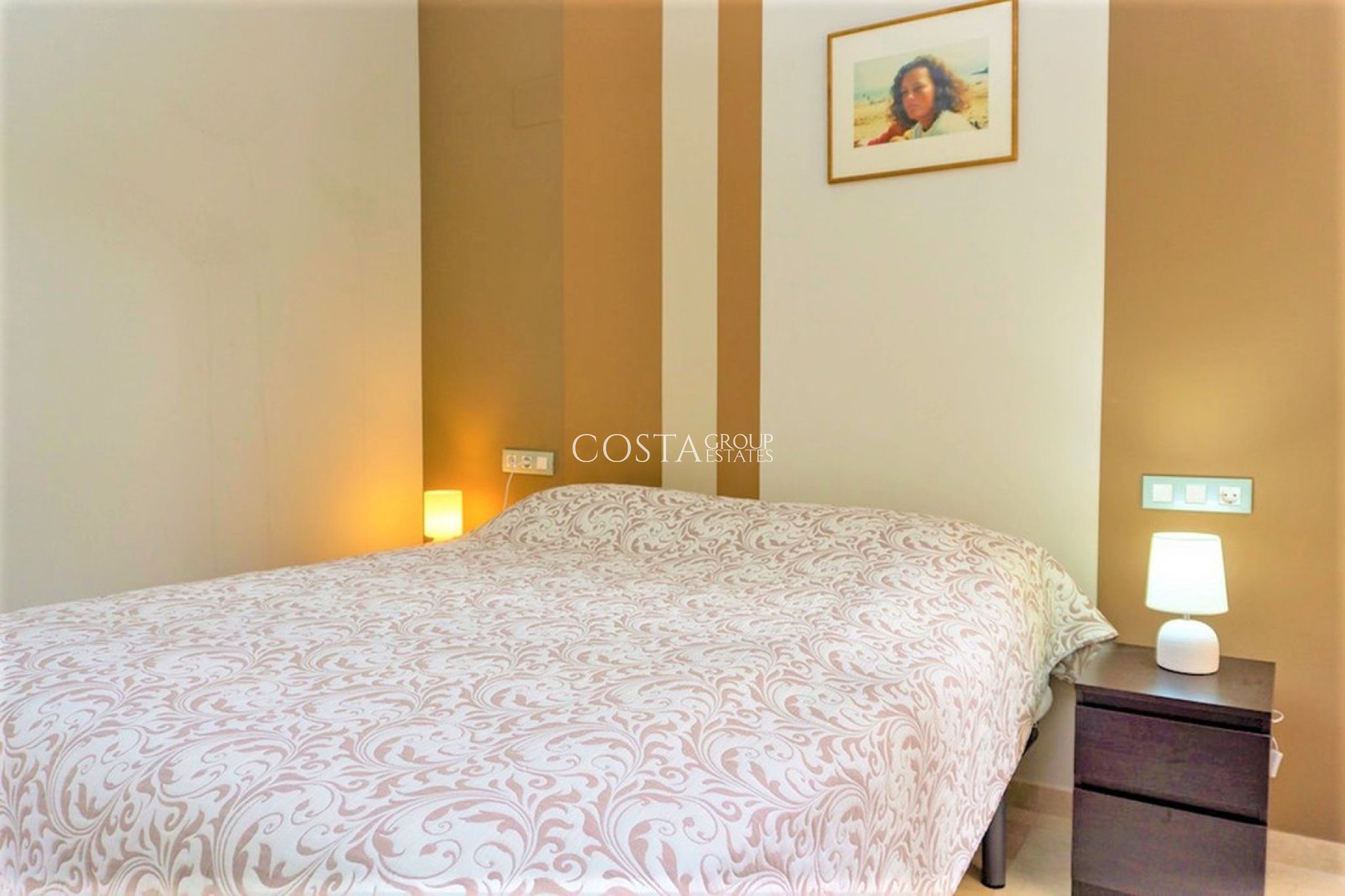 Revente - Villa -
Orihuela - Las Colinas Golf