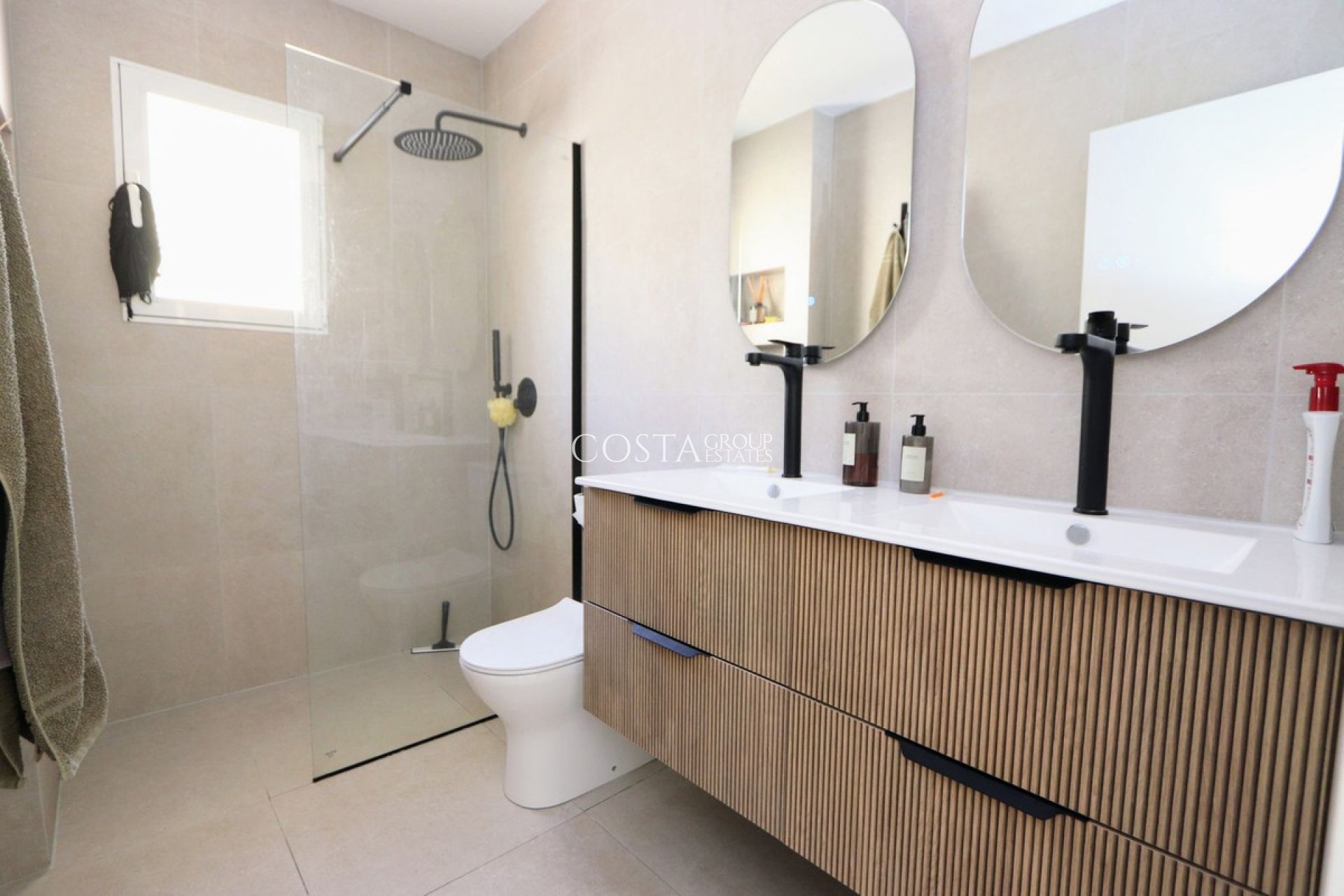 Revente - Villa -
Orihuela - Los Altos