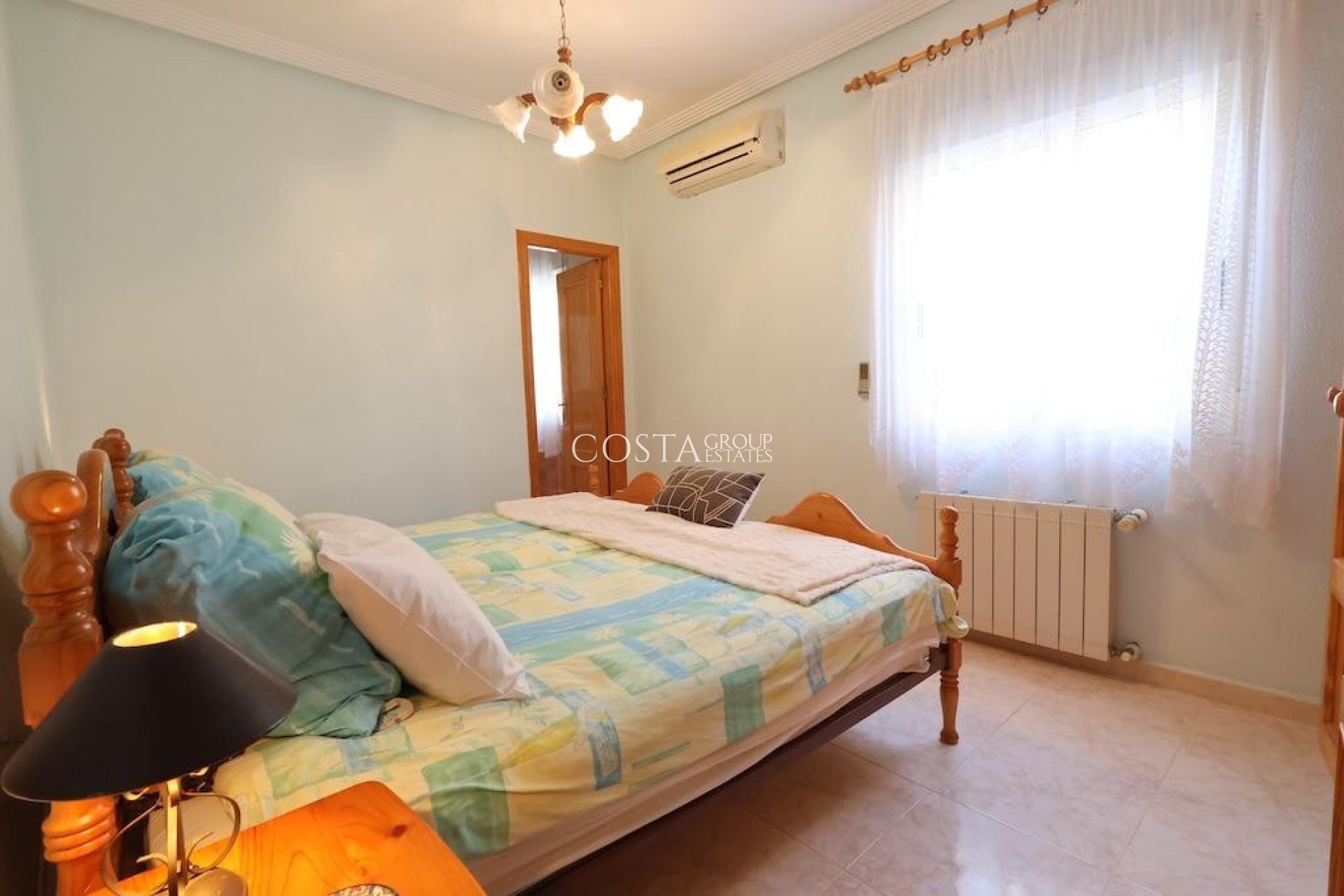 Revente - Villa -
Orihuela - Los Balcones