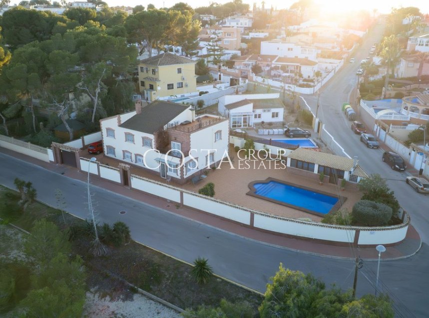 Revente - Villa -
Orihuela - Los Balcones