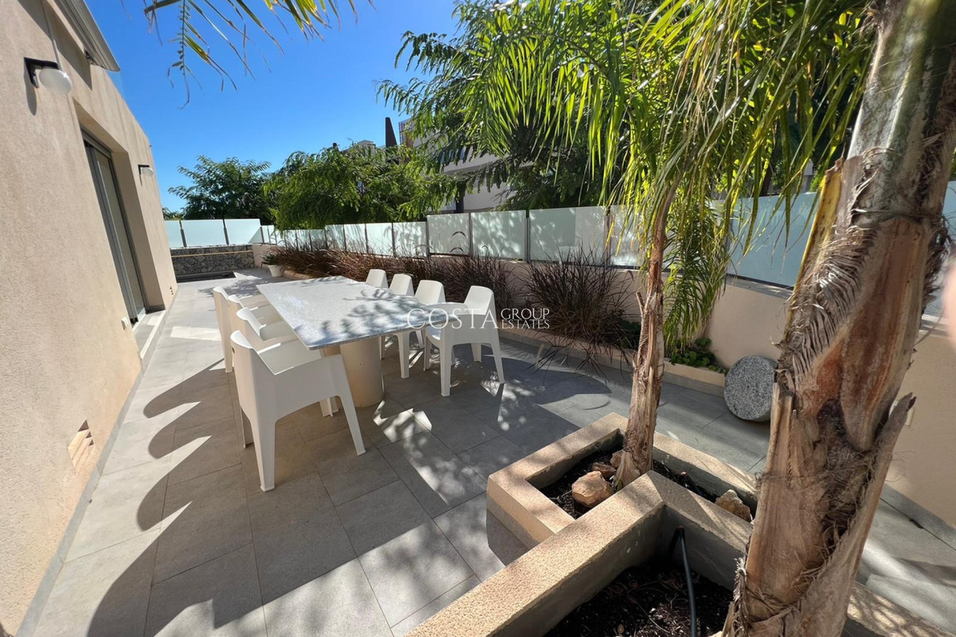 Revente - Villa -
Orihuela - Mil Palmeras