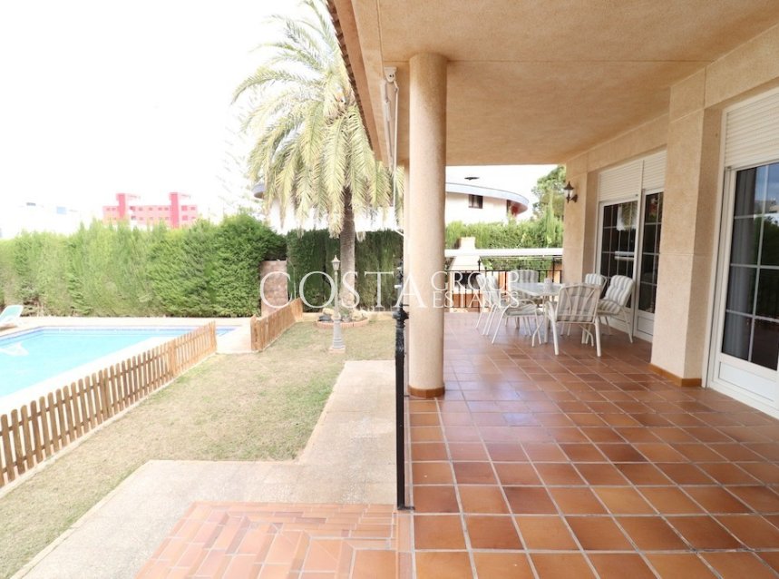 Revente - Villa -
Orihuela - Mil Palmeras