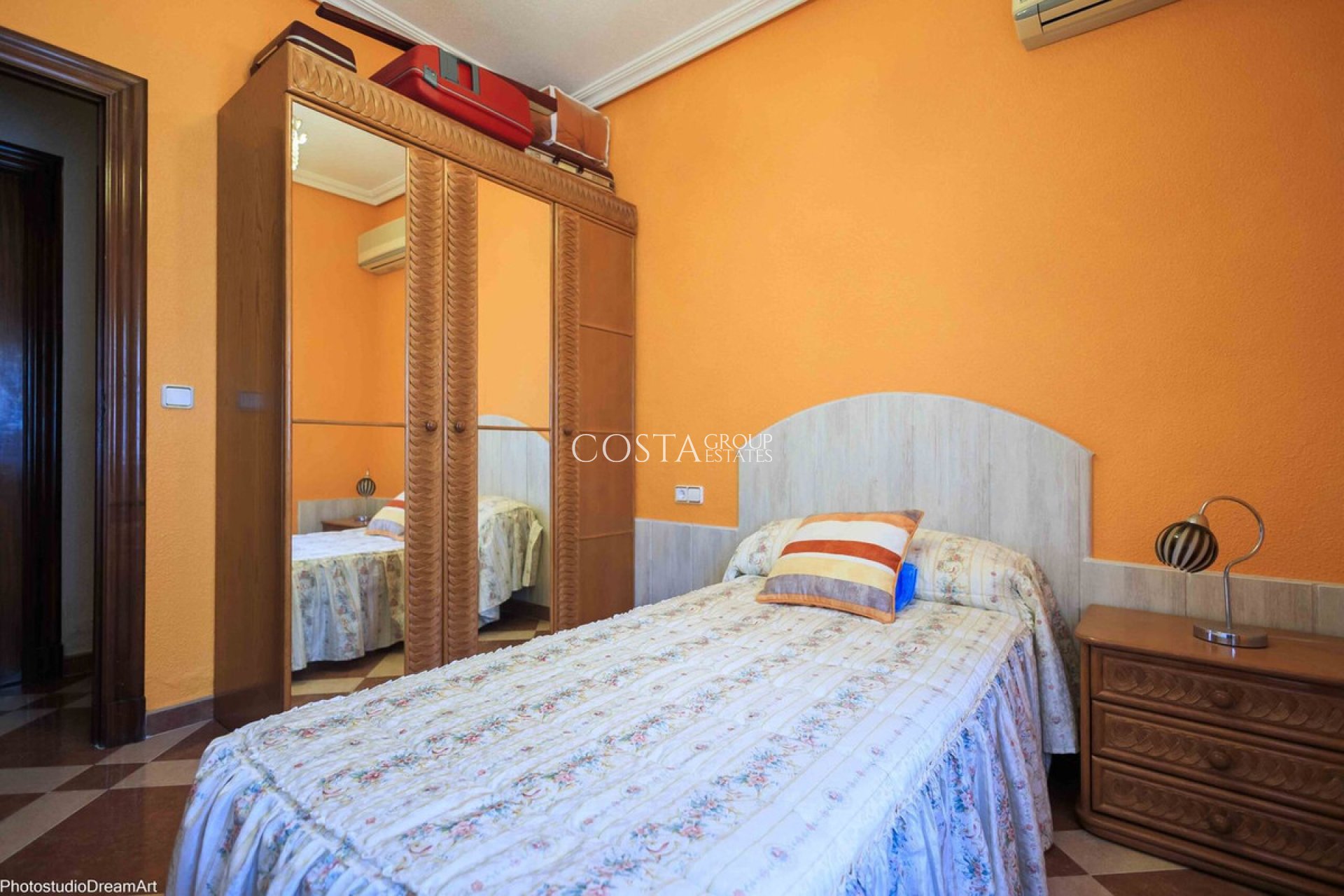 Revente - Villa -
Orihuela - Orihuela Costa