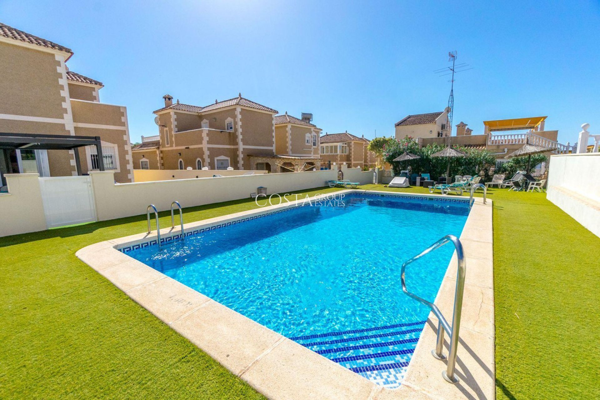 Revente - Villa -
Orihuela - Orihuela Costa