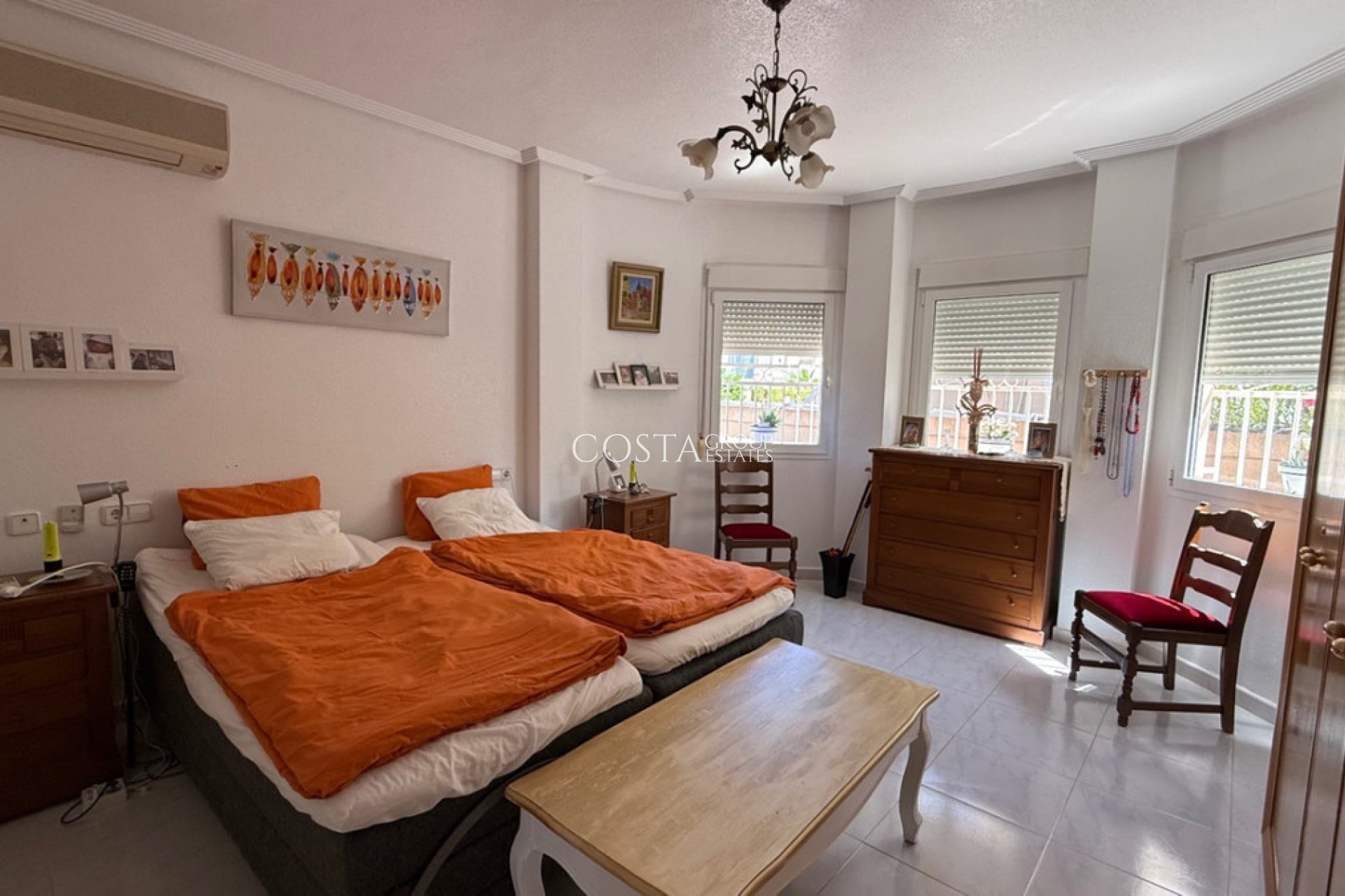 Revente - Villa -
Orihuela - Orihuela Costa