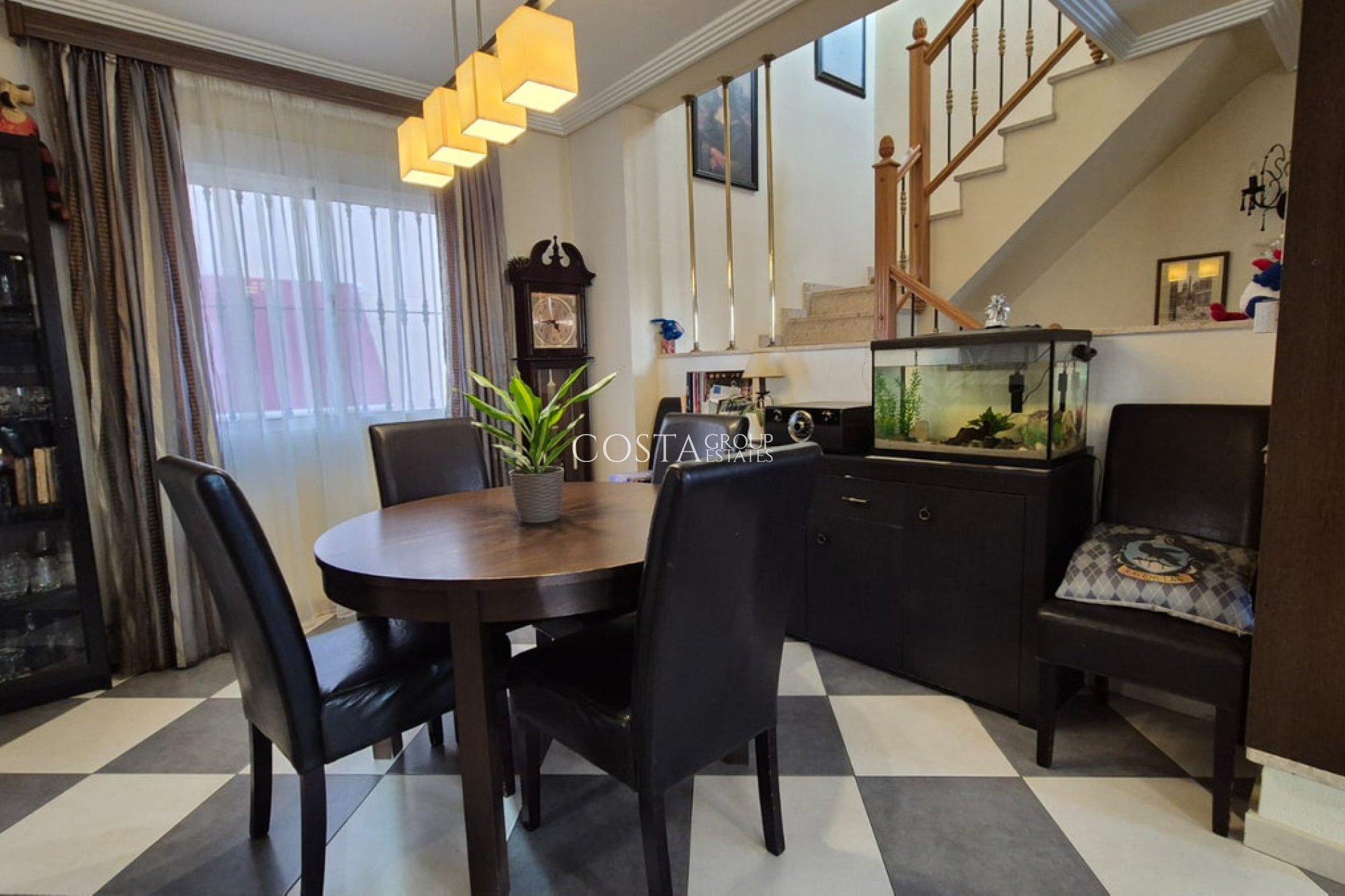 Revente - Villa -
Orihuela - Orihuela Costa