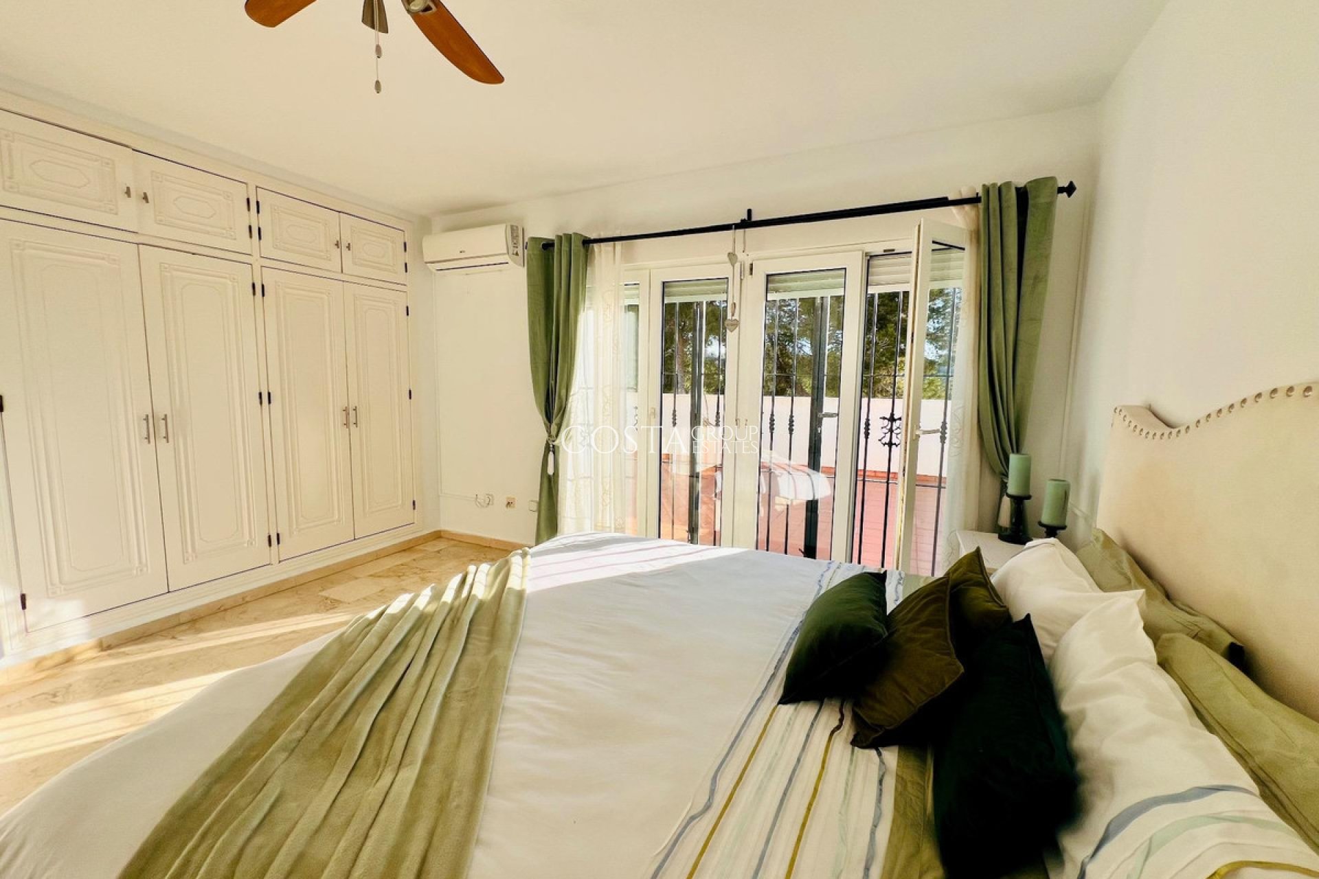 Revente - Villa -
Orihuela - Orihuela Costa