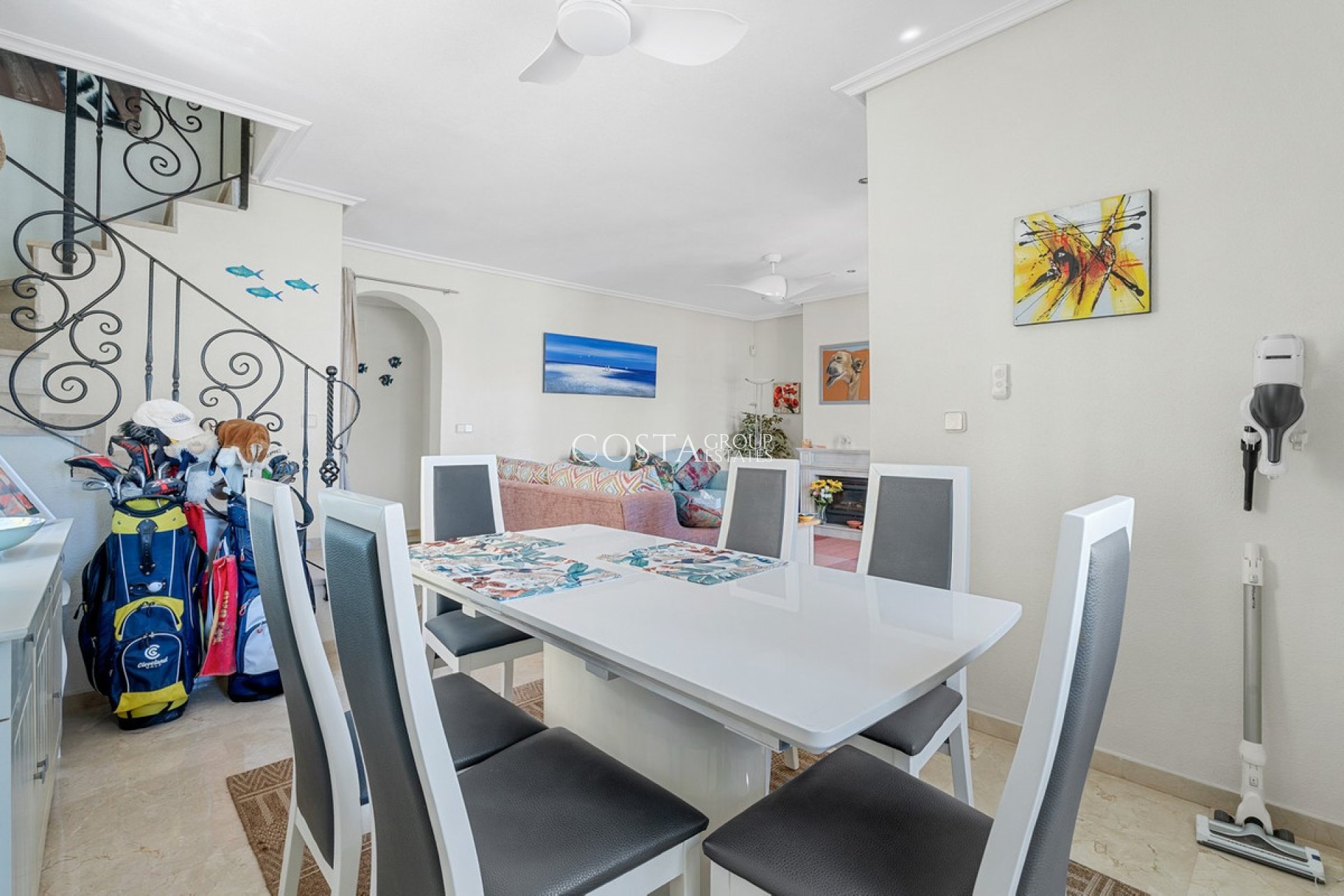 Revente - Villa -
Orihuela - Orihuela Costa