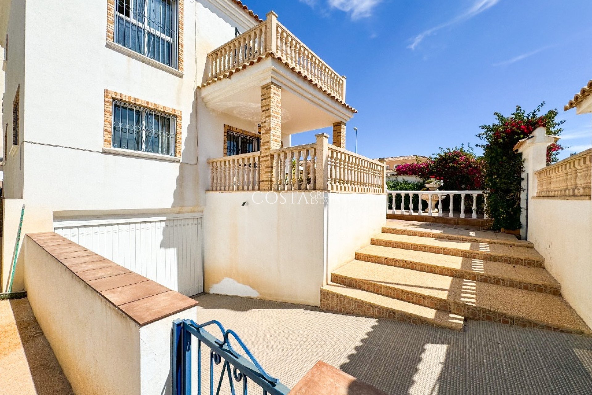 Revente - Villa -
Orihuela - Punta Prima