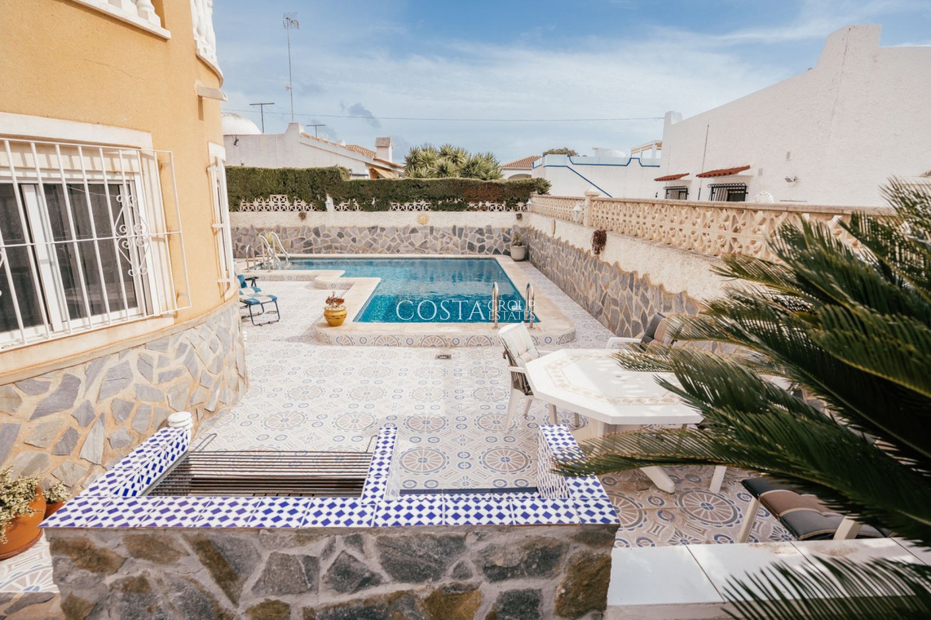 Revente - Villa -
Orihuela - Villamartin