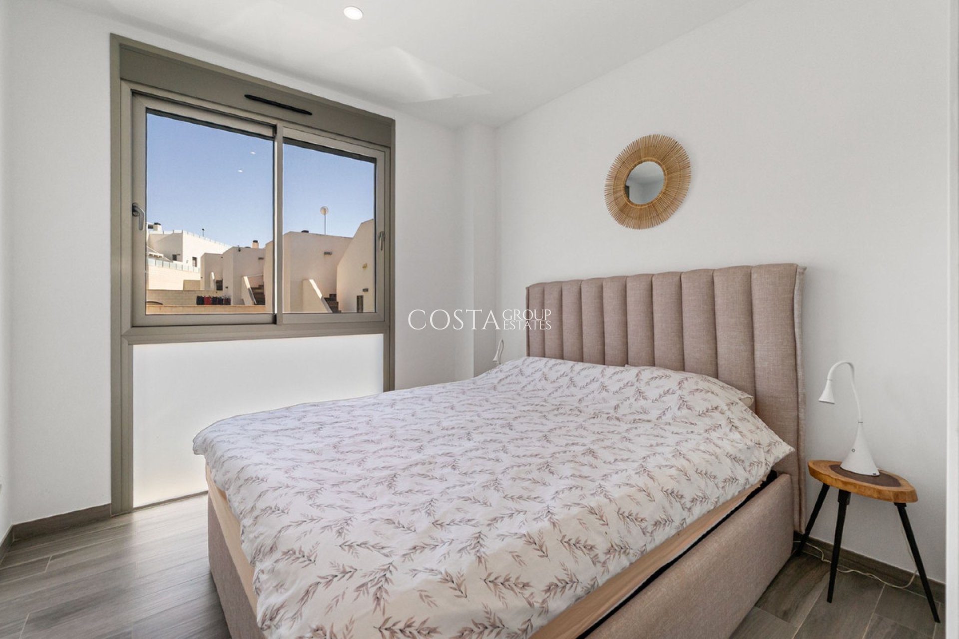 Revente - Villa -
Orihuela - Villamartin