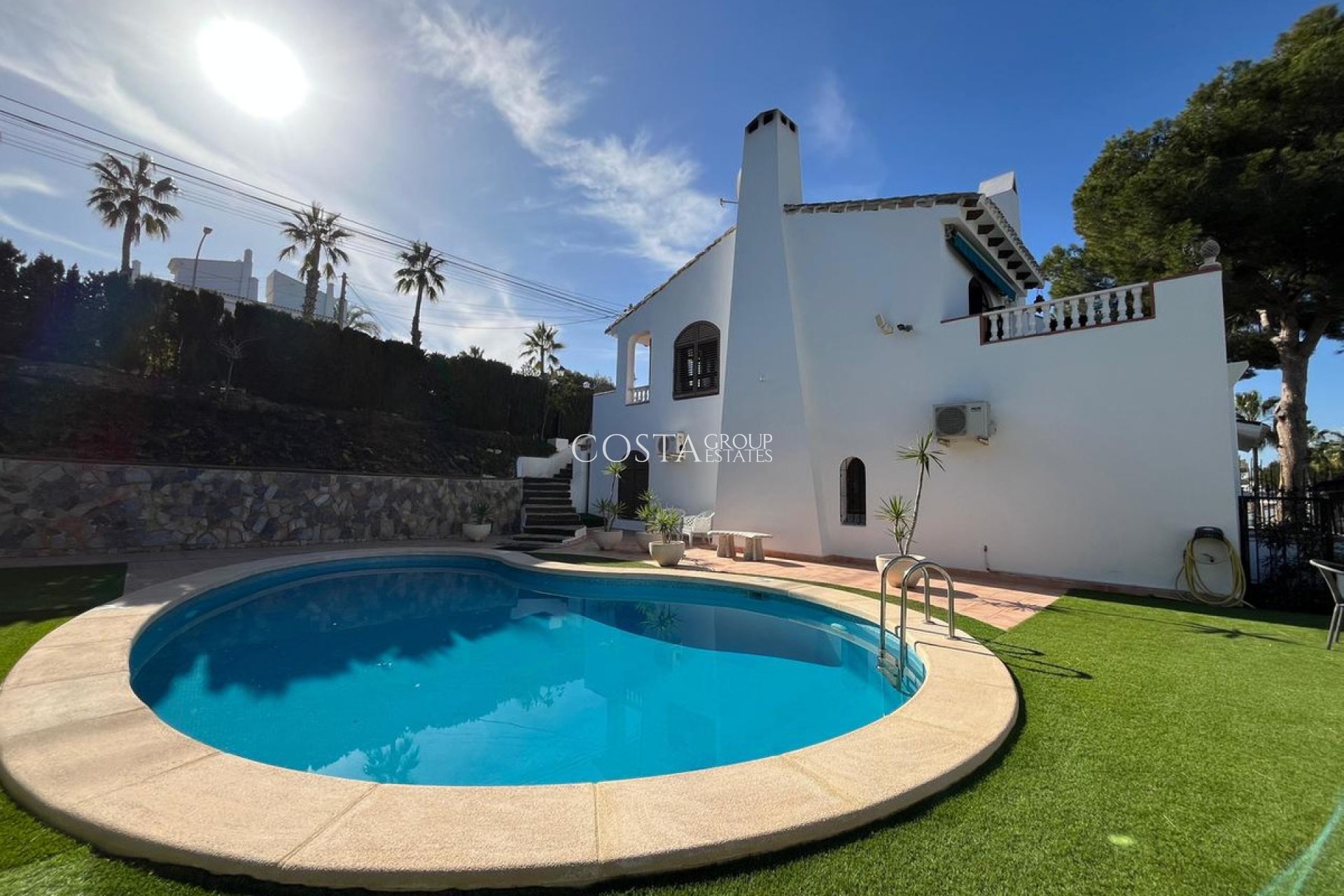 Revente - Villa -
Orihuela - Villamartin