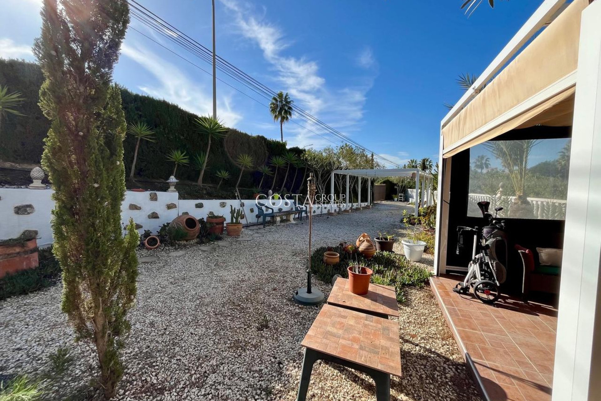 Revente - Villa -
Orihuela - Villamartin