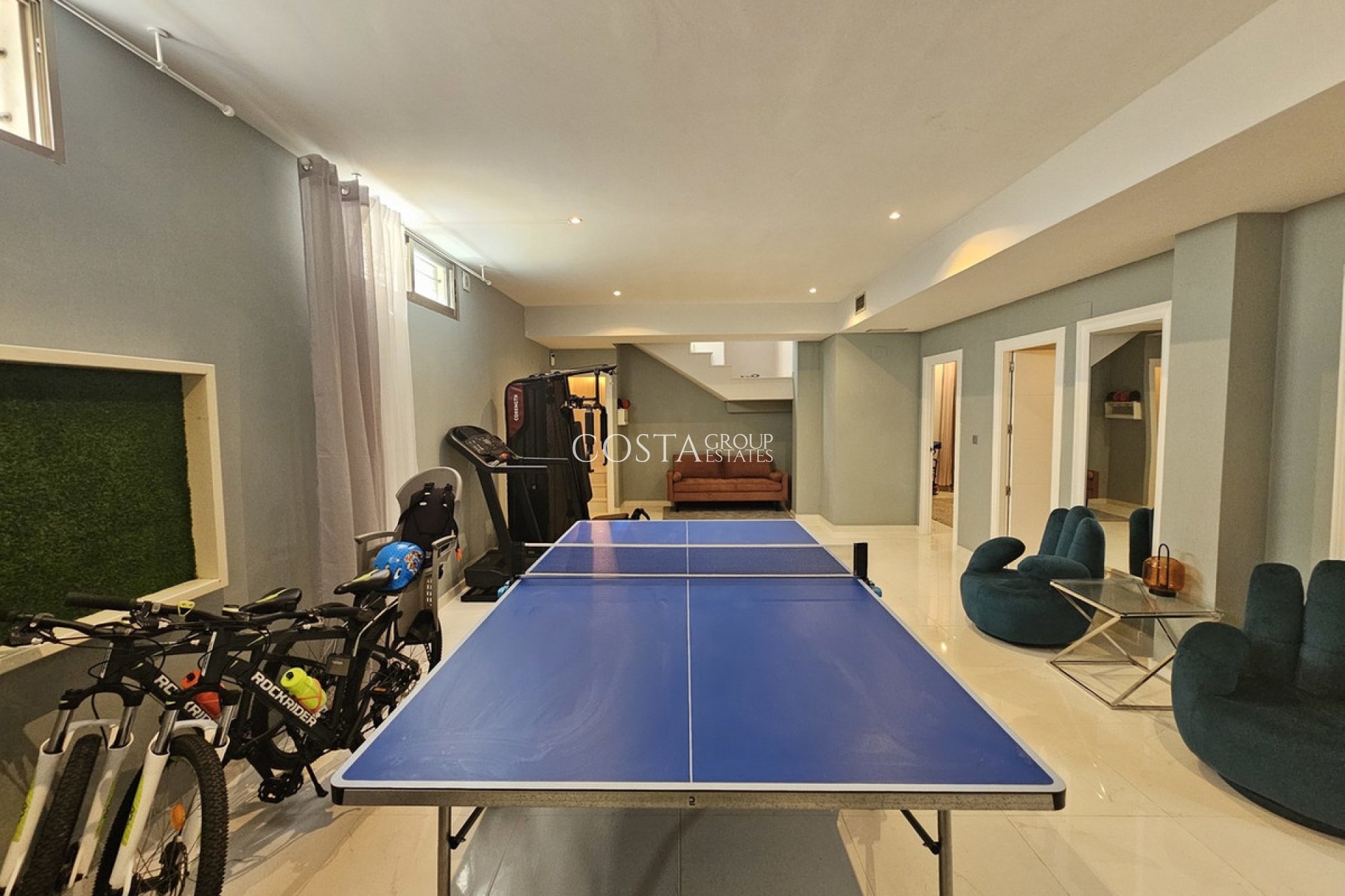 Revente - Villa -
Orihuela - Villamartin