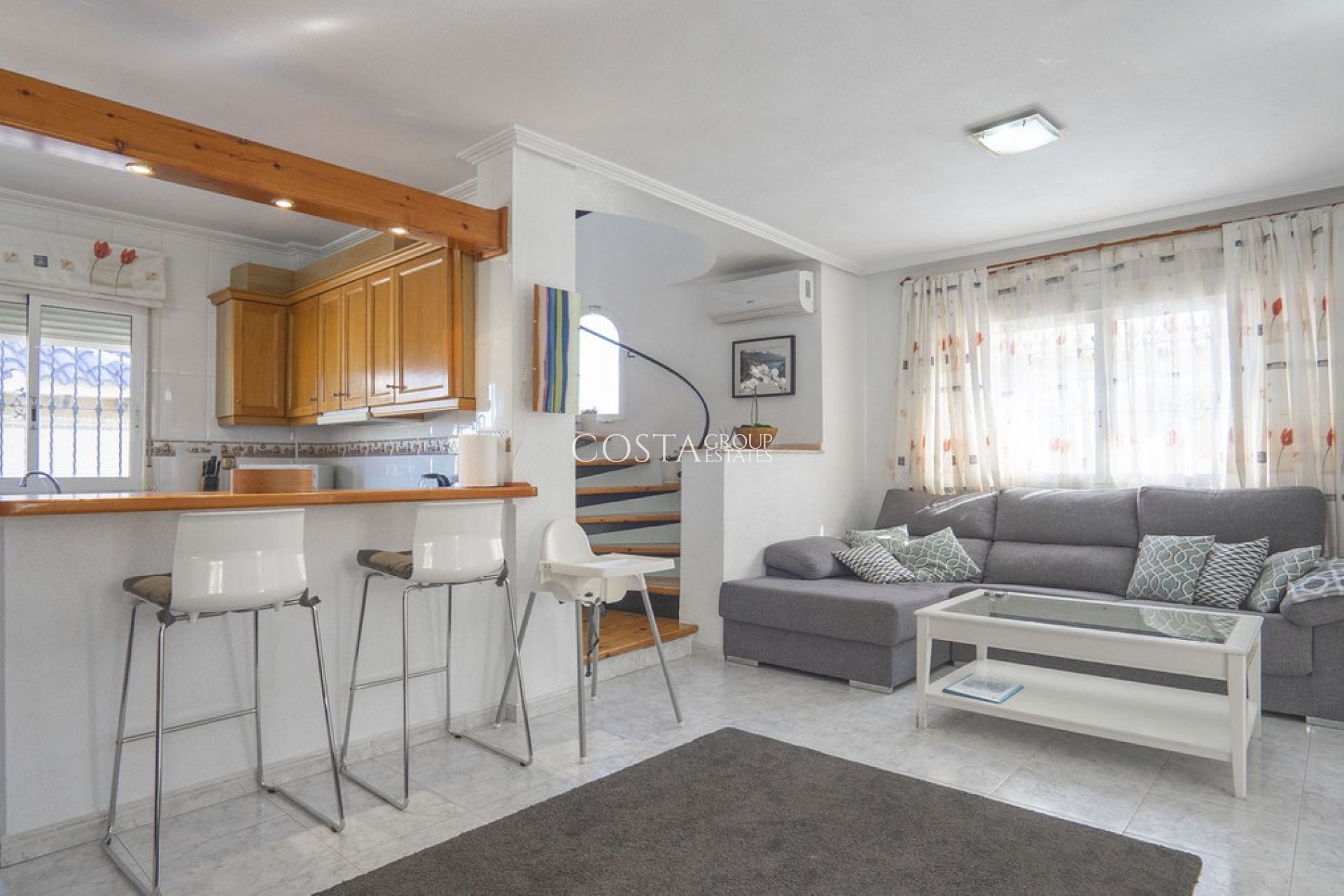 Revente - Villa -
Orihuela - Villamartin