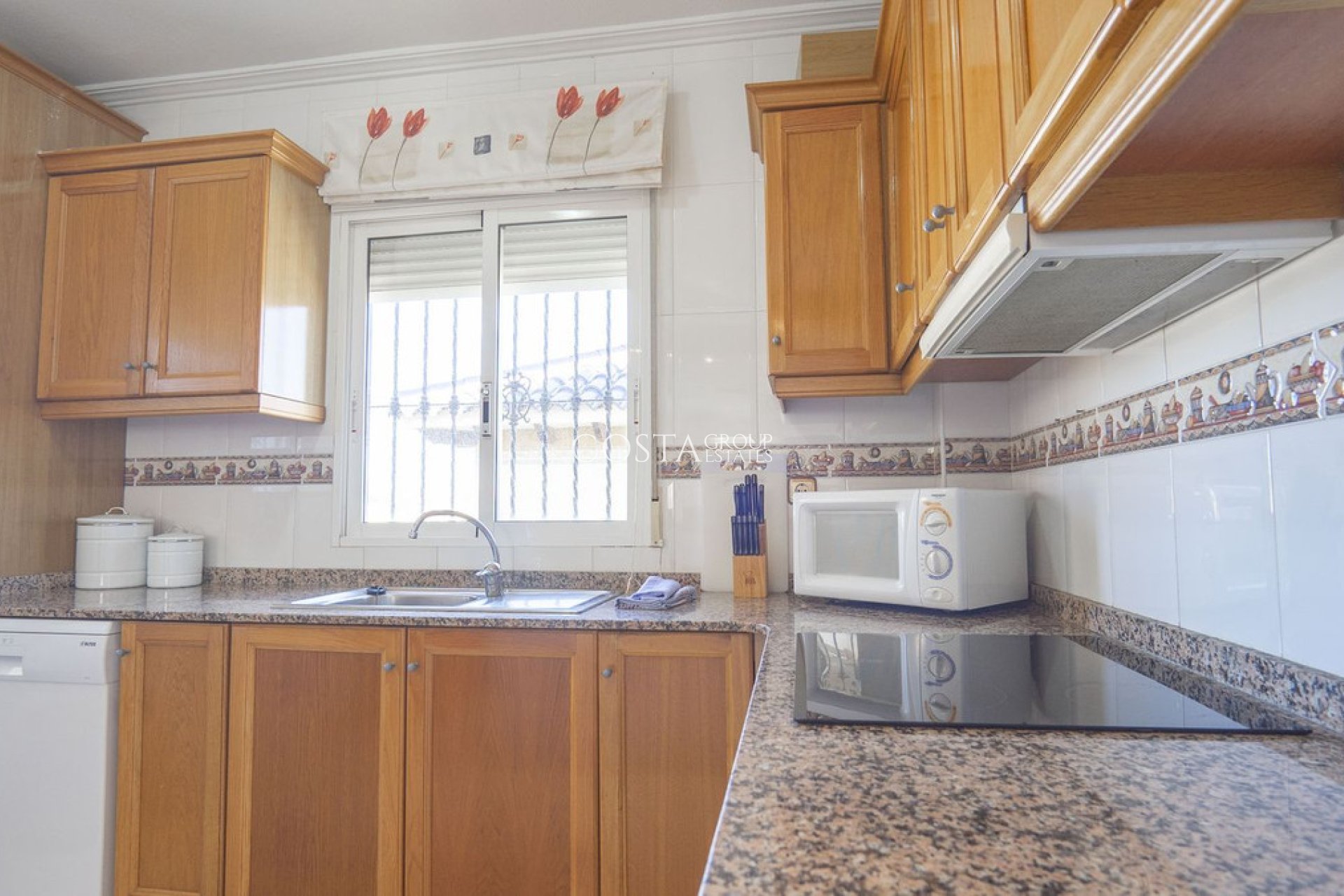 Revente - Villa -
Orihuela - Villamartin