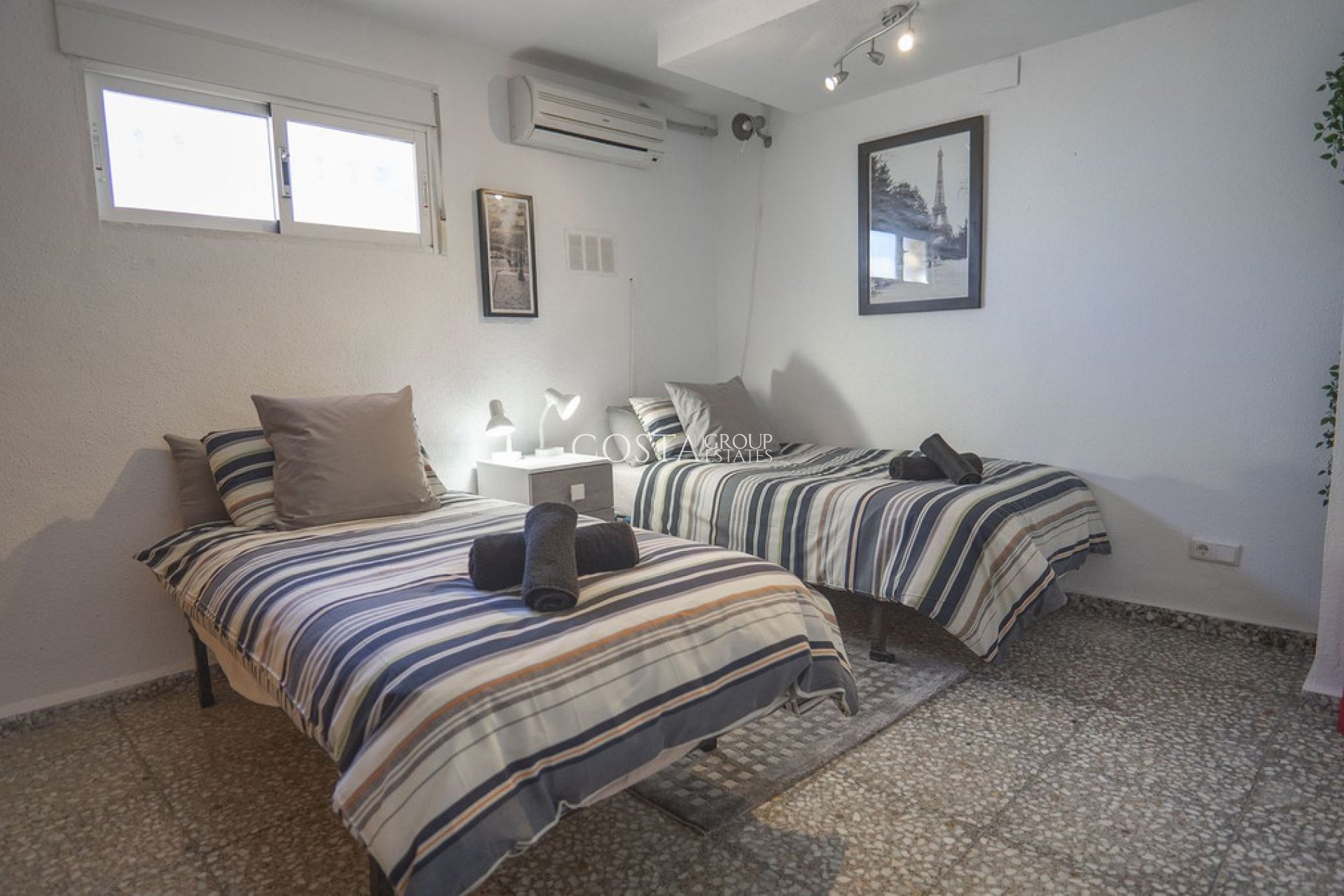 Revente - Villa -
Orihuela - Villamartin