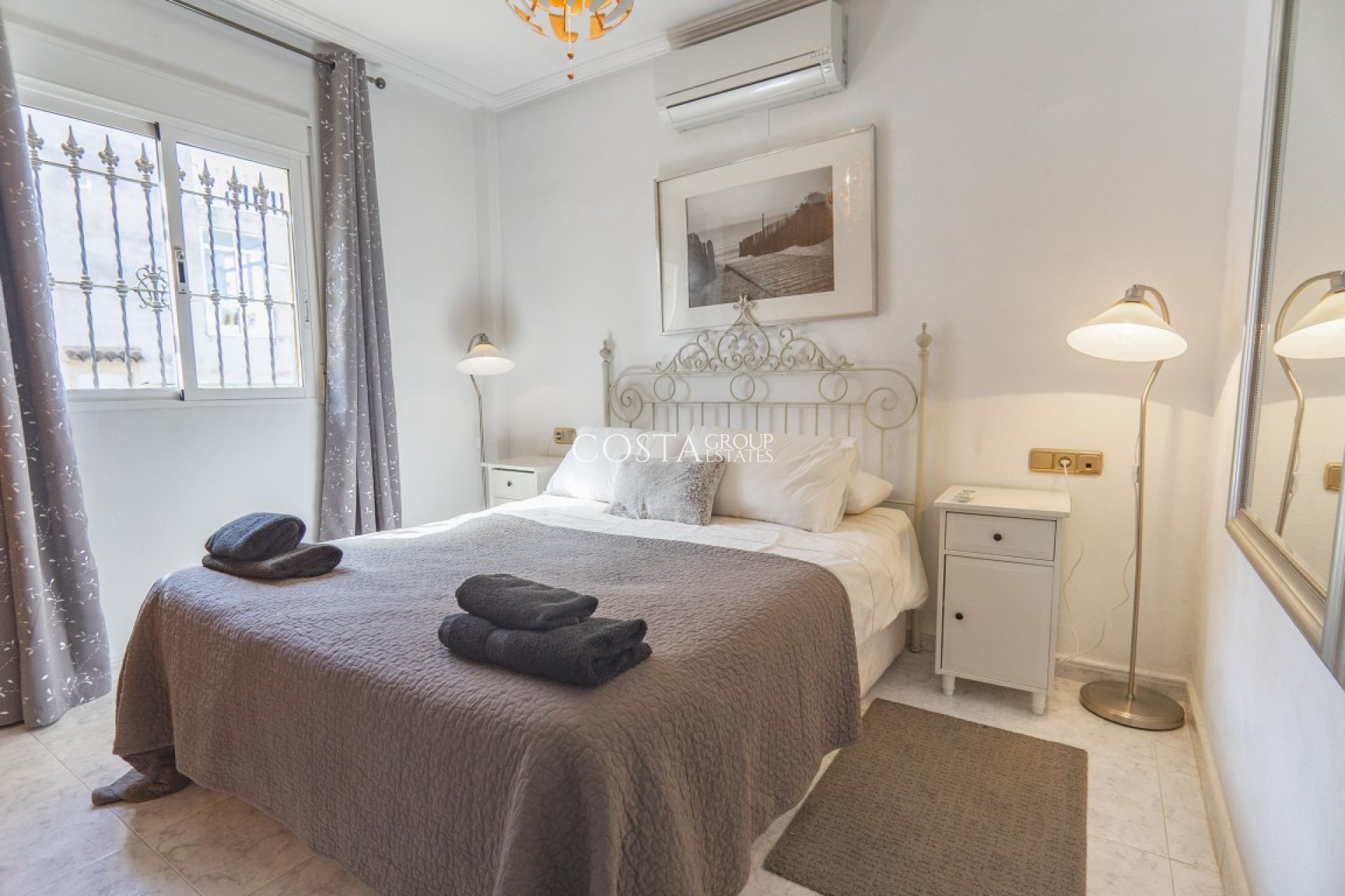 Revente - Villa -
Orihuela - Villamartin