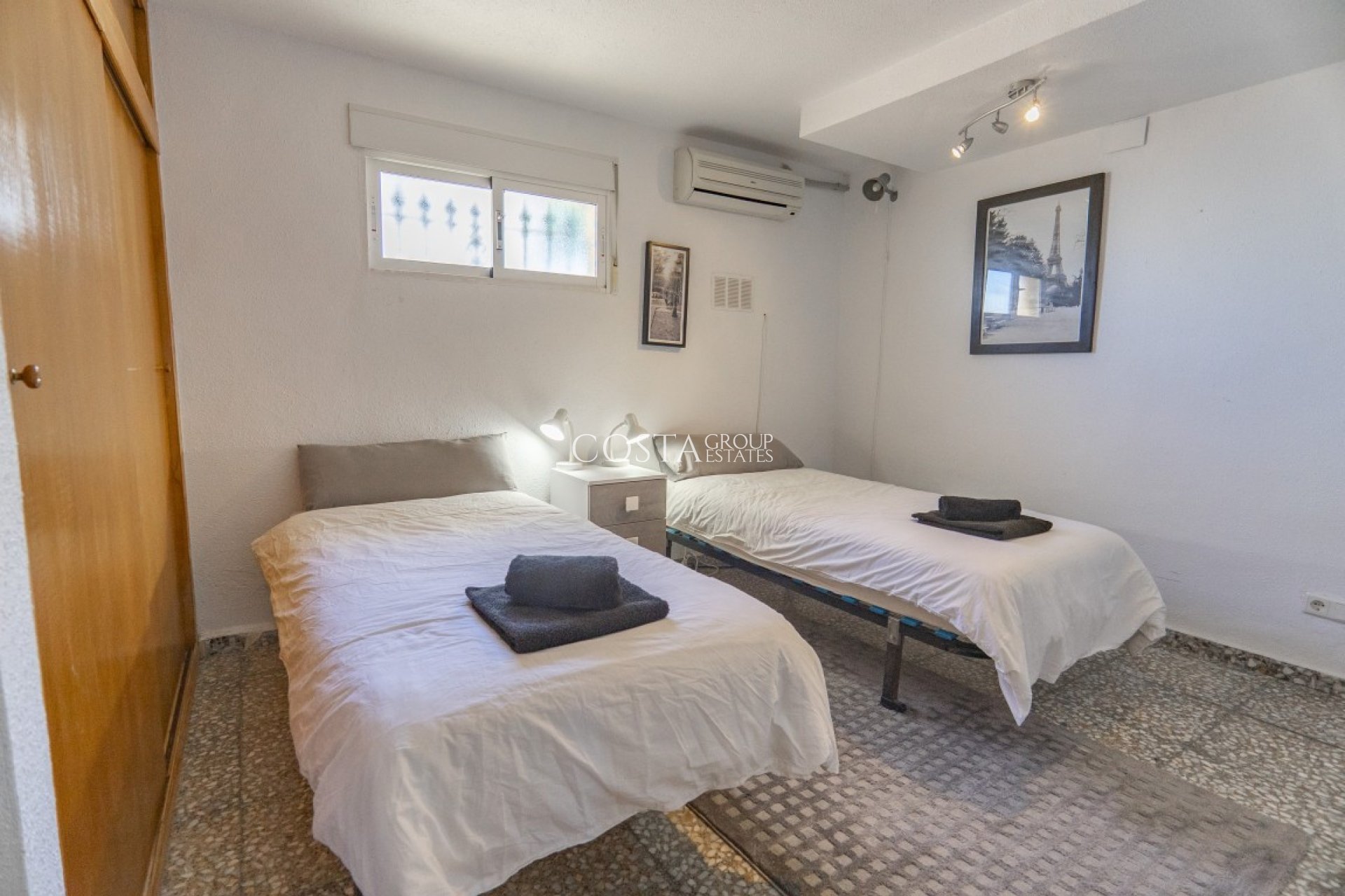 Revente - Villa -
Orihuela - Villamartin