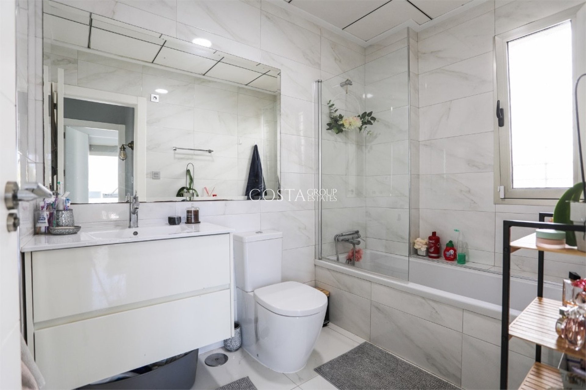 Revente - Villa -
Orihuela - Villamartin