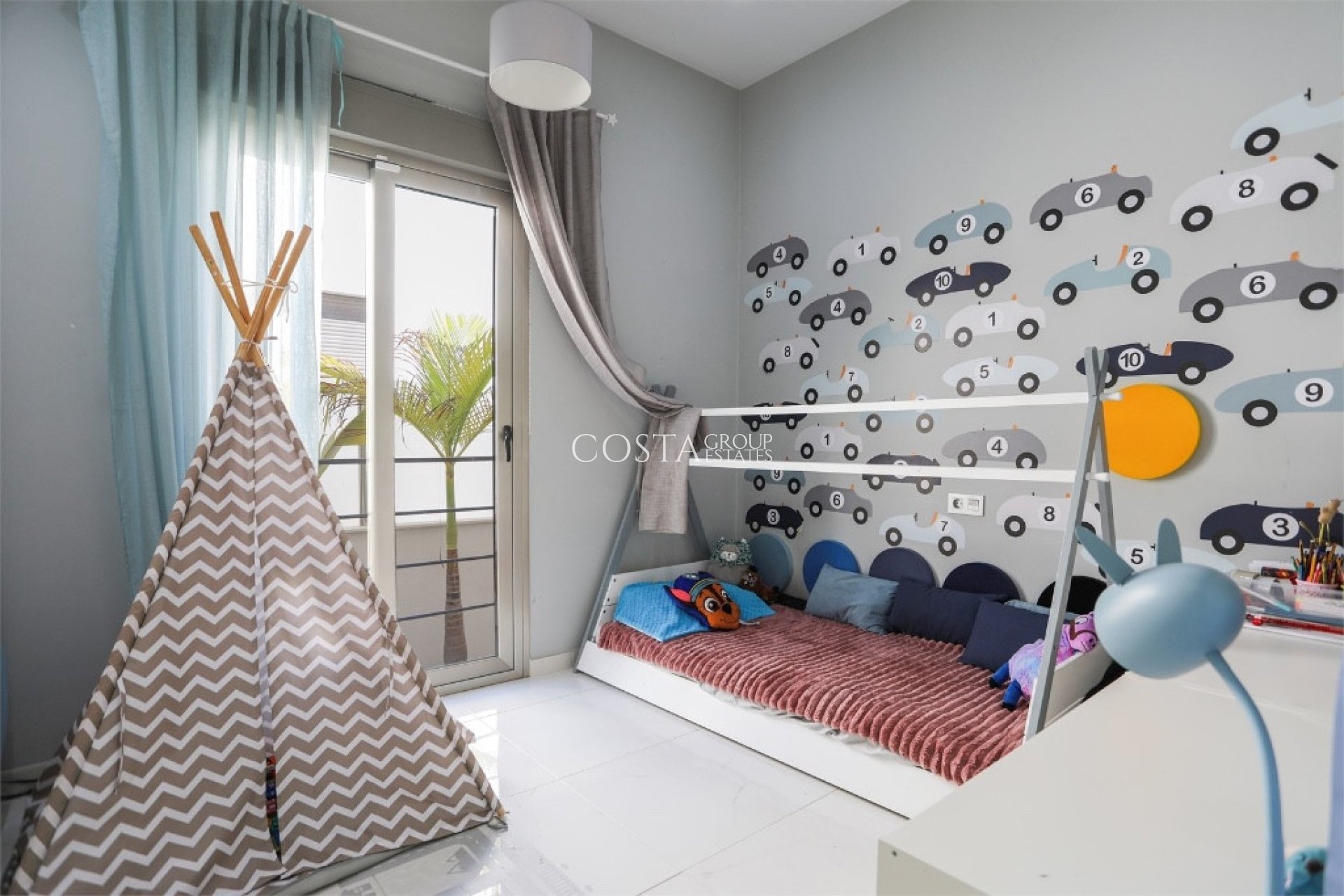 Revente - Villa -
Orihuela - Villamartin