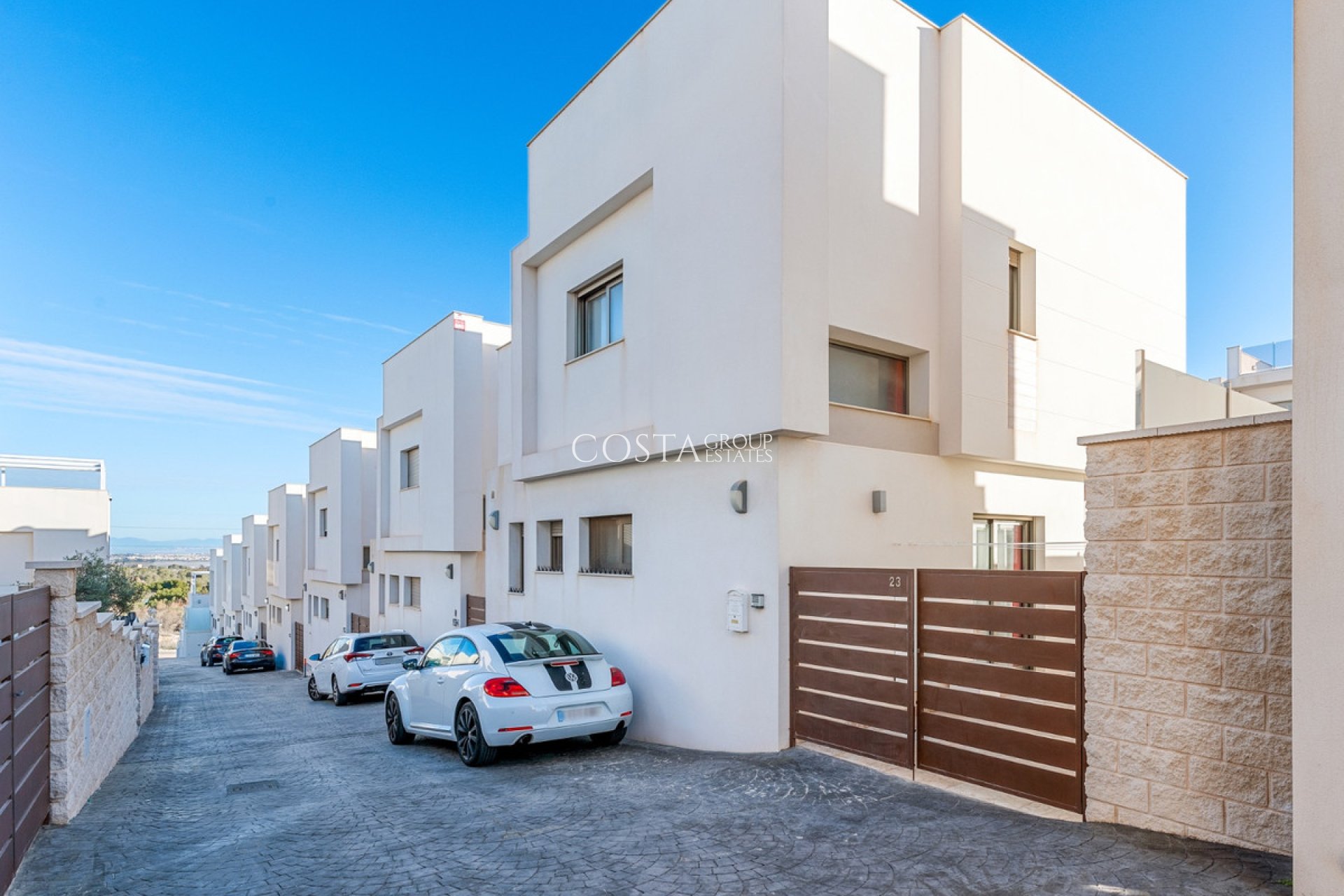 Revente - Villa -
Orihuela - Villamartin