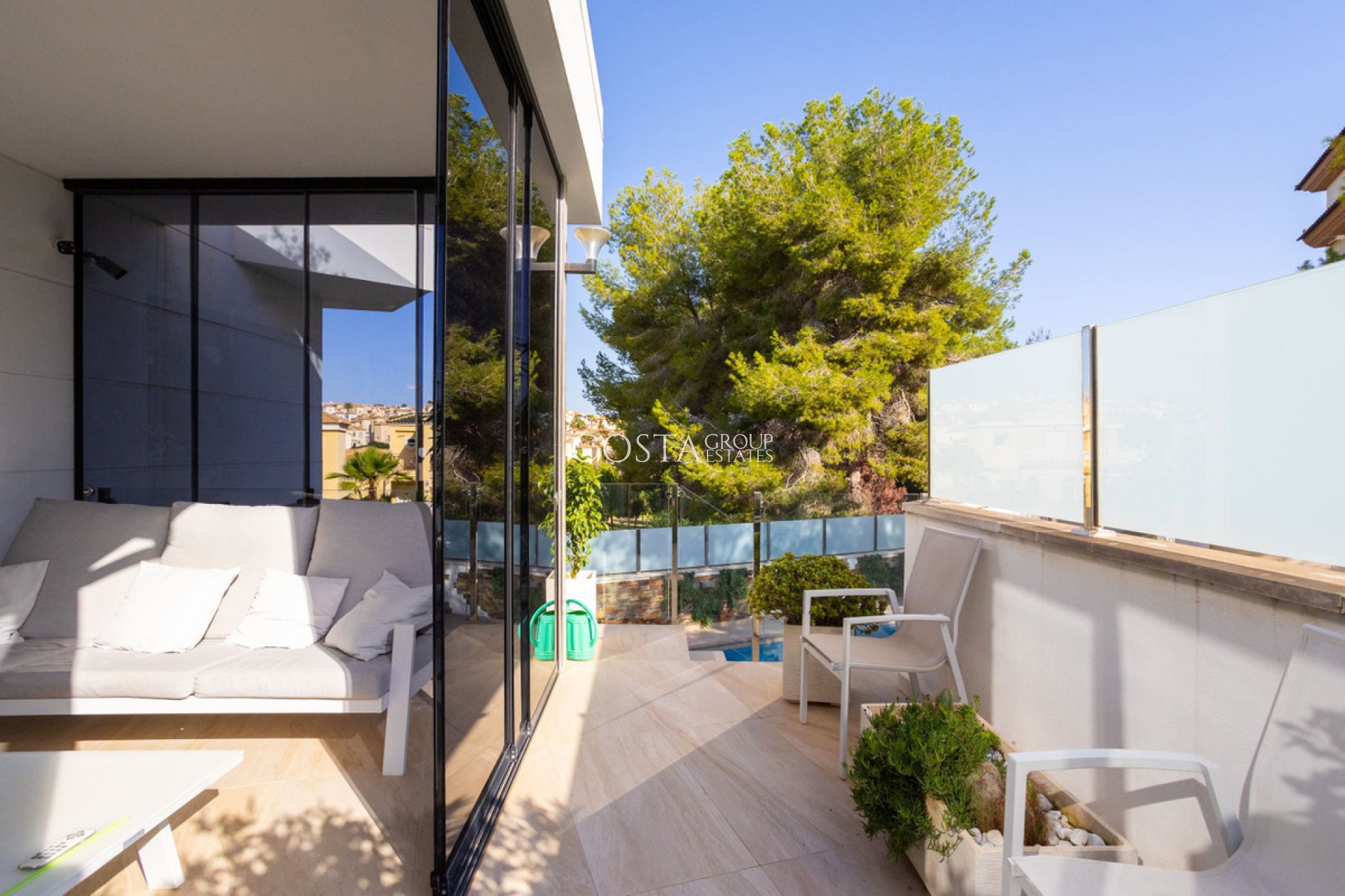 Revente - Villa -
Orihuela - Villamartin