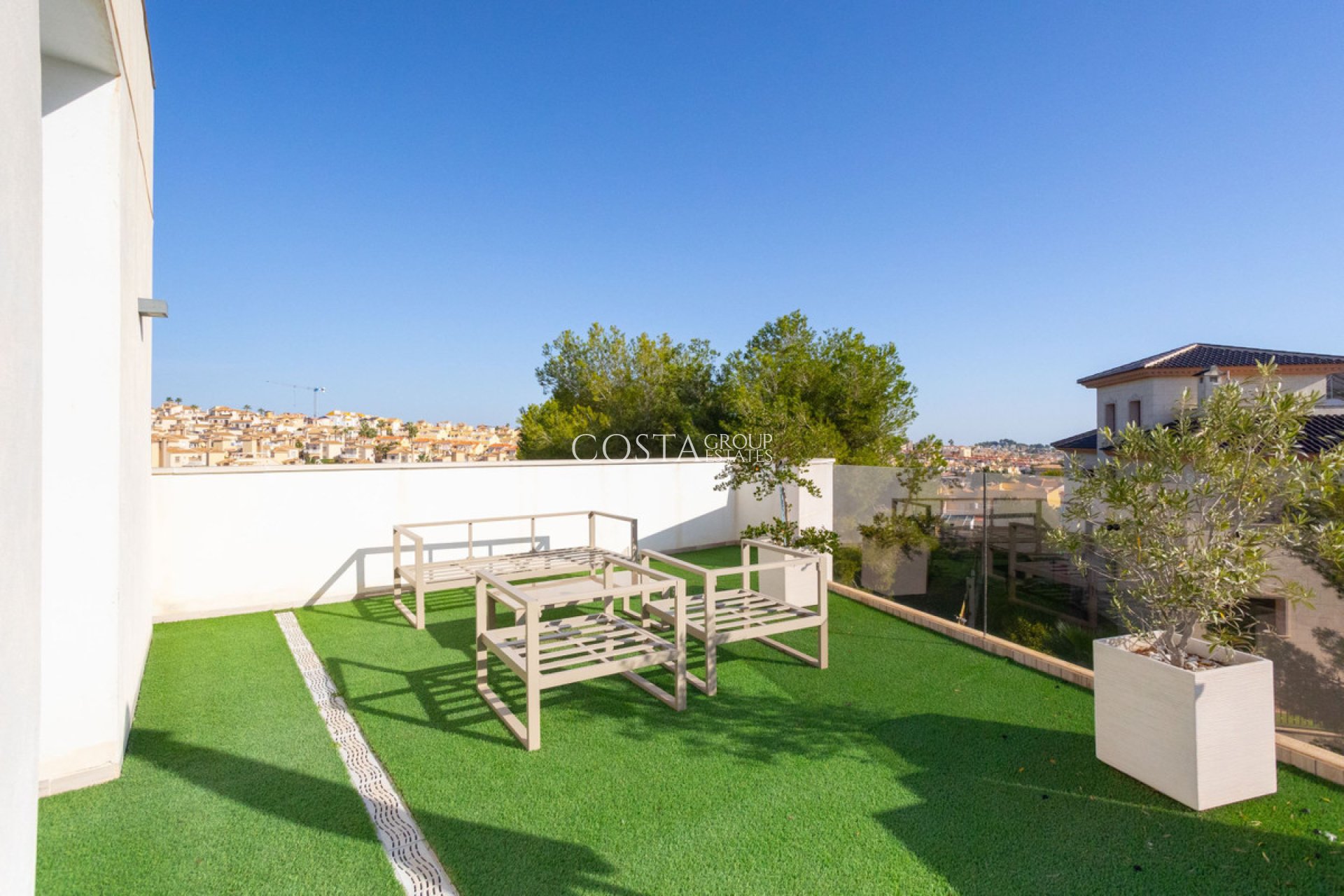 Revente - Villa -
Orihuela - Villamartin