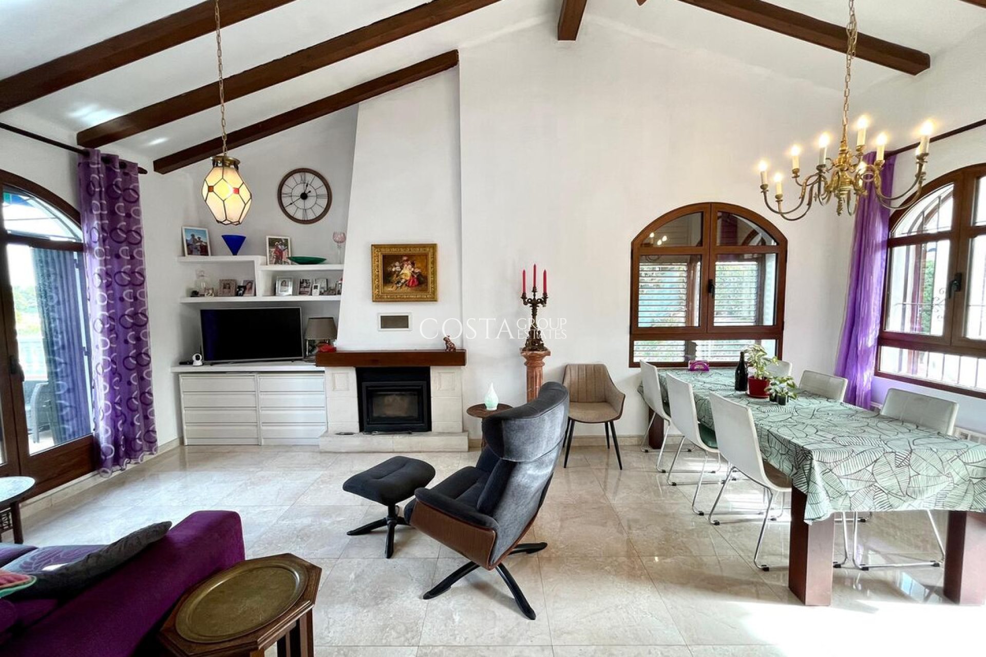 Revente - Villa -
Orihuela - Villamartin