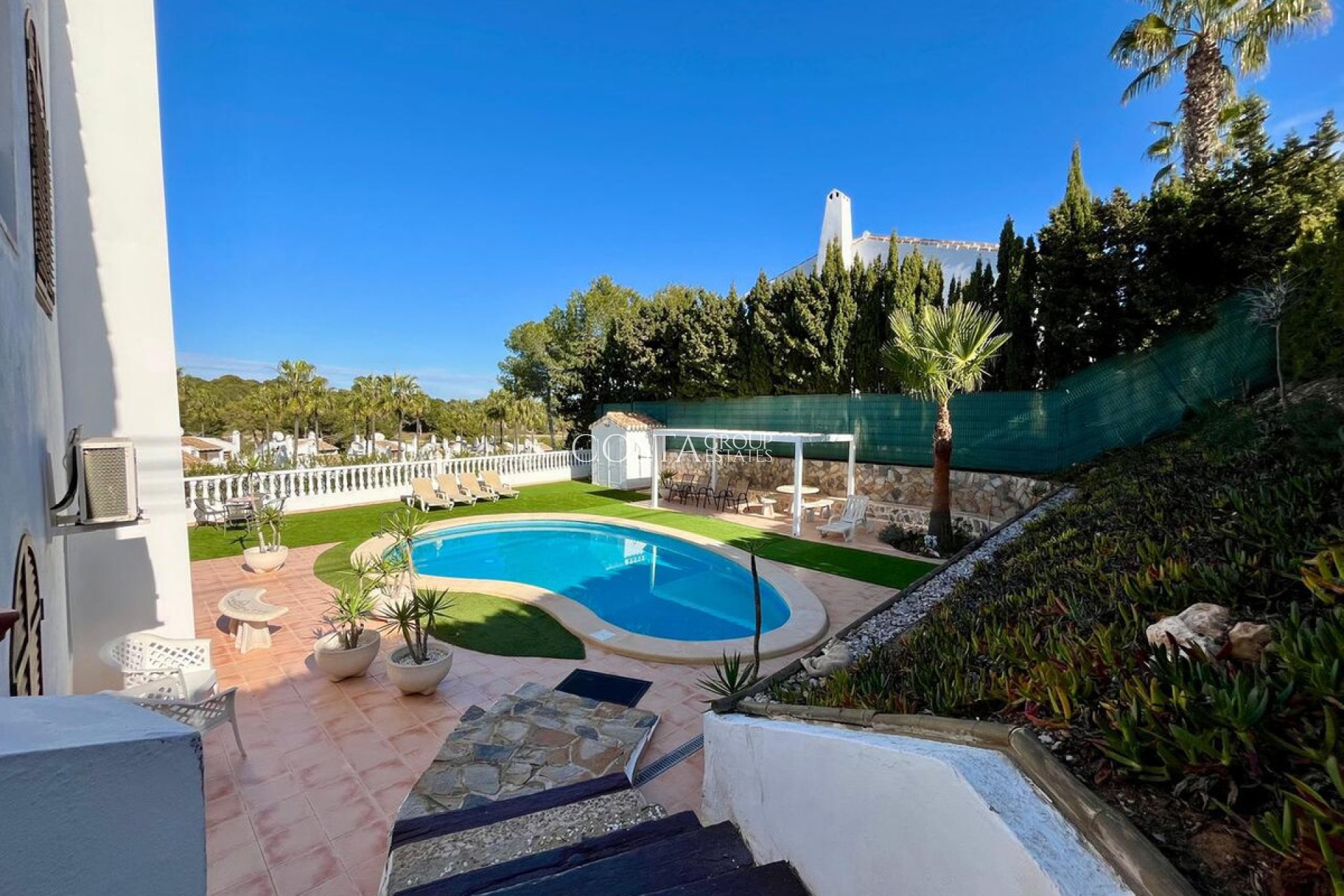 Revente - Villa -
Orihuela - Villamartin