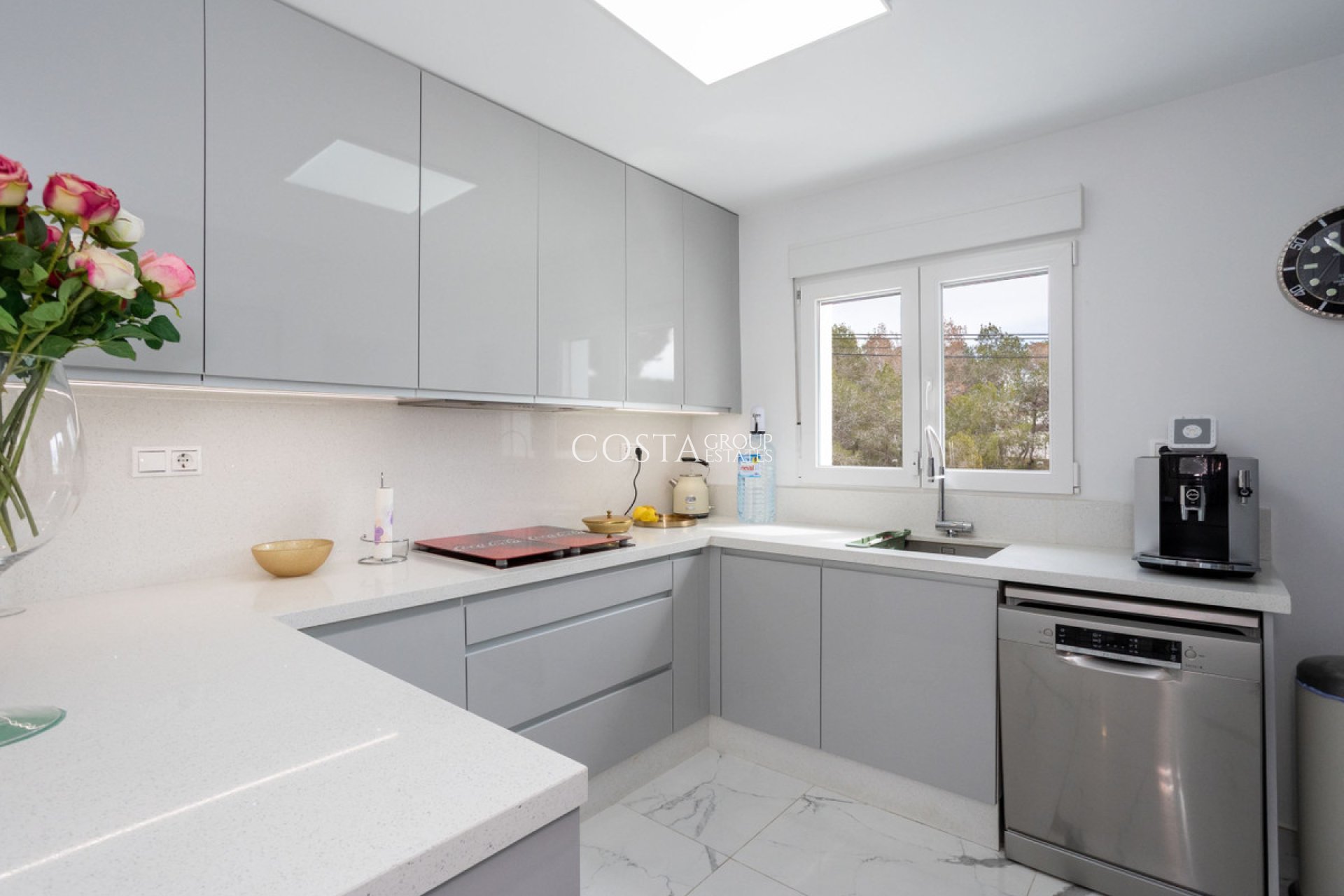 Revente - Villa -
Orihuela - Villamartin