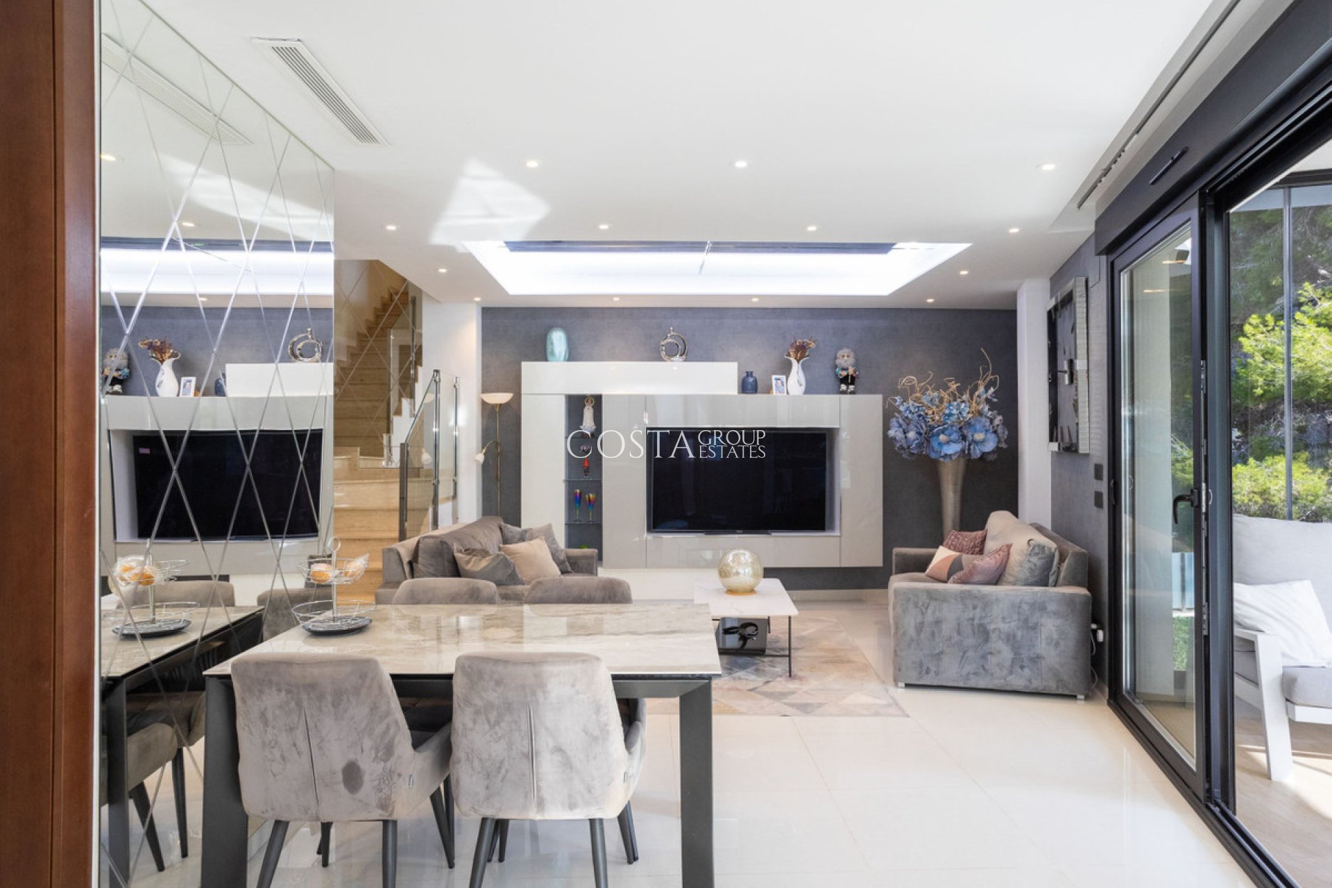 Revente - Villa -
Orihuela - Villamartin