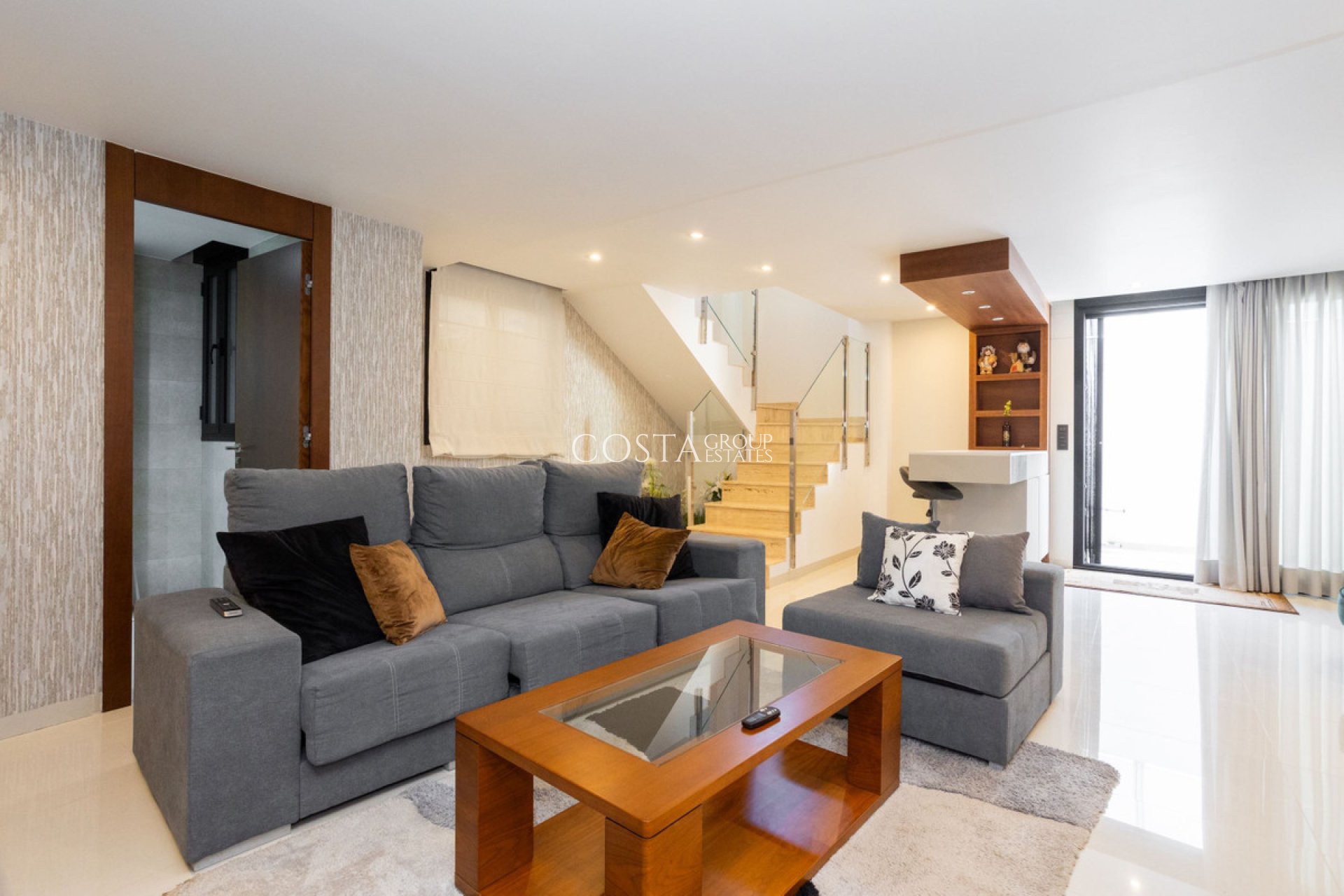 Revente - Villa -
Orihuela - Villamartin