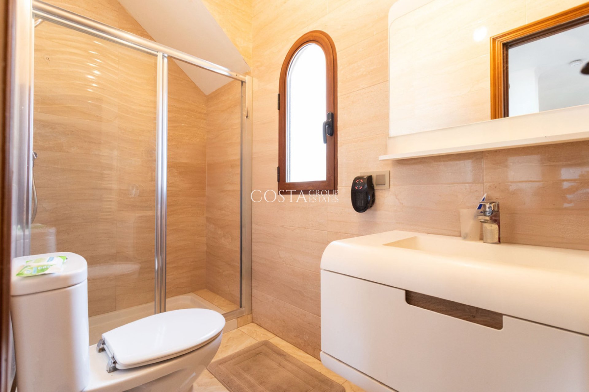 Revente - Villa -
Orihuela - Villamartin