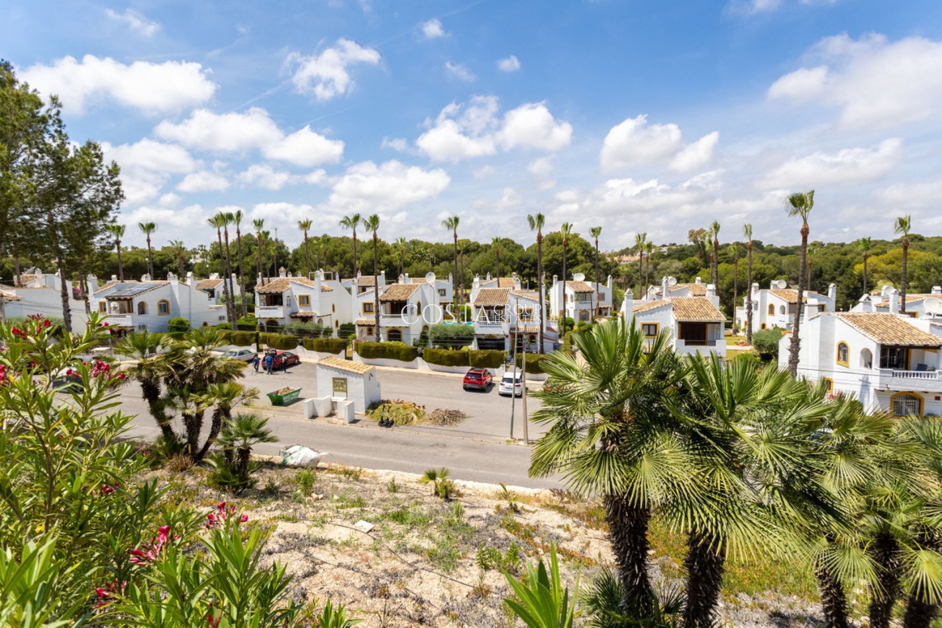 Revente - Villa -
Orihuela - Villamartin