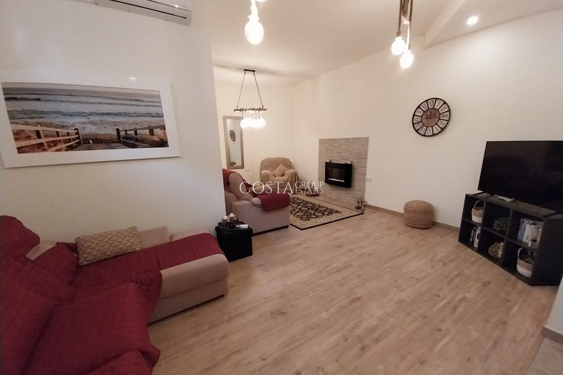 Revente - Villa -
Orihuela - Villamartin