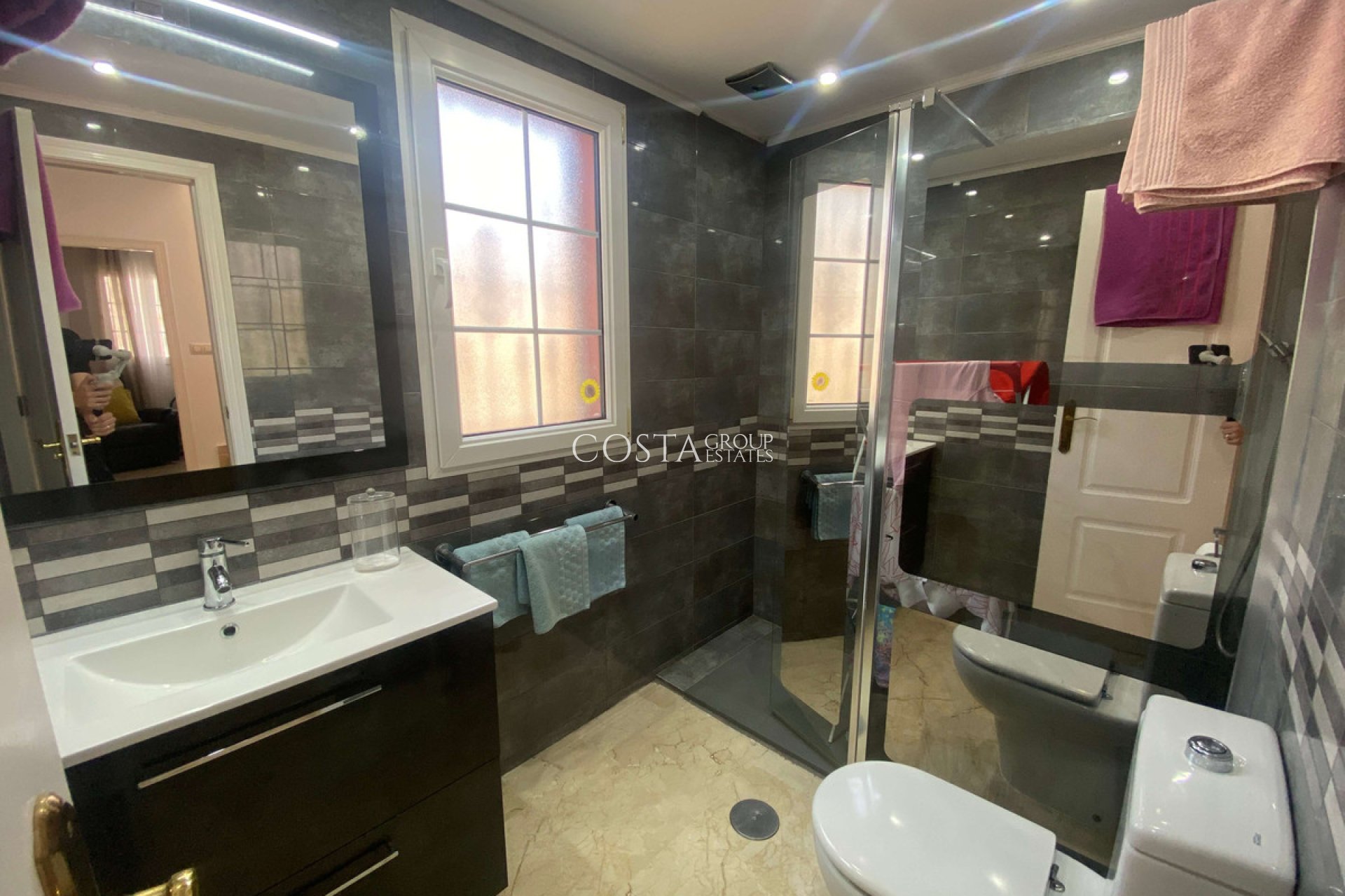 Revente - Villa -
Orihuela - Villamartin