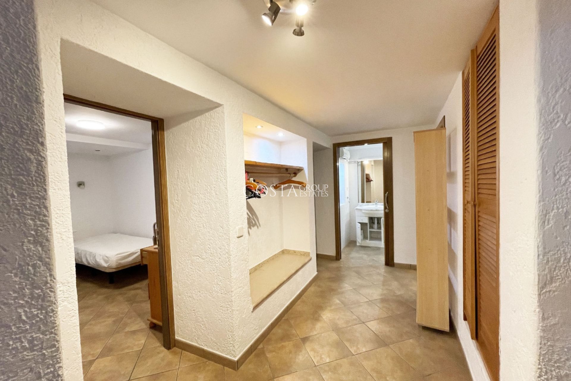 Revente - Villa -
Pinoso - Los Pinos