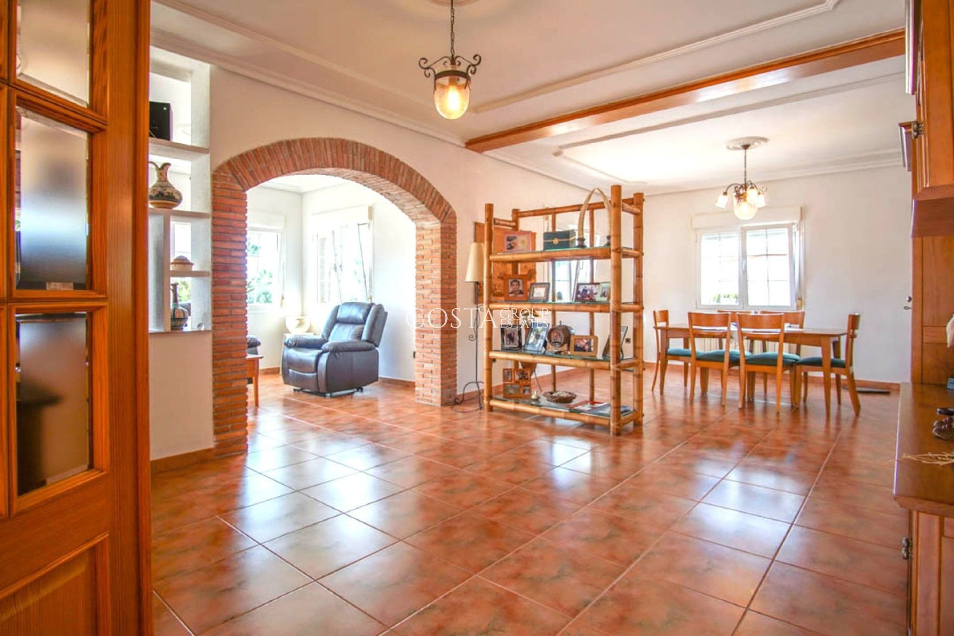 Revente - Villa -
Pinoso - Los Pinos