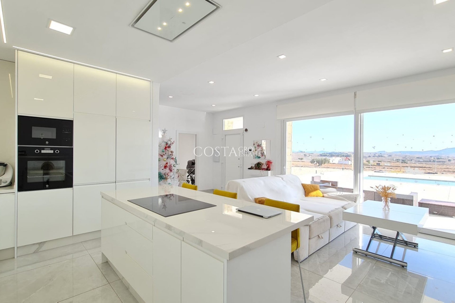 Revente - Villa -
Pinoso - Pinoso Centro