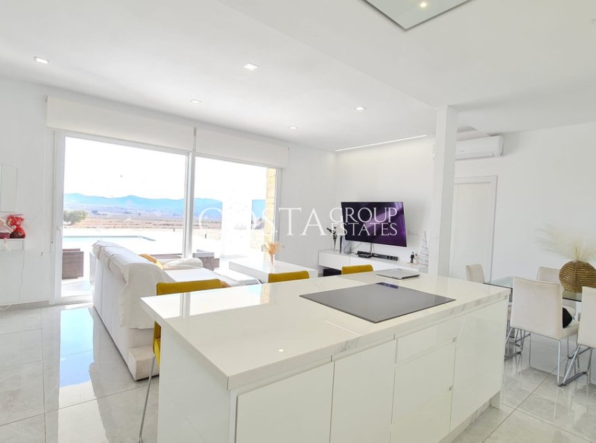 Revente - Villa -
Pinoso - Pinoso Centro