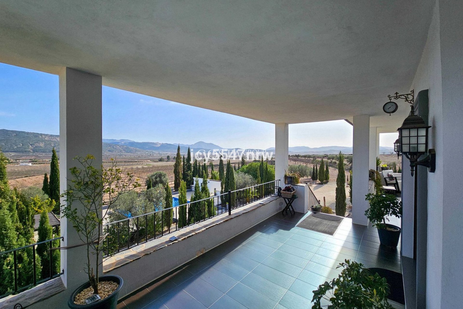 Revente - Villa -
Pinoso - Pinoso Centro