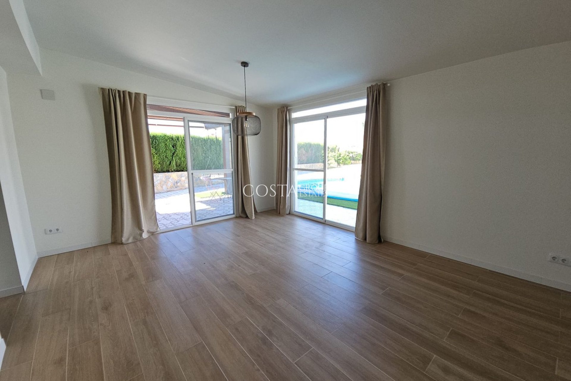 Revente - Villa -
Rojales - Quesada