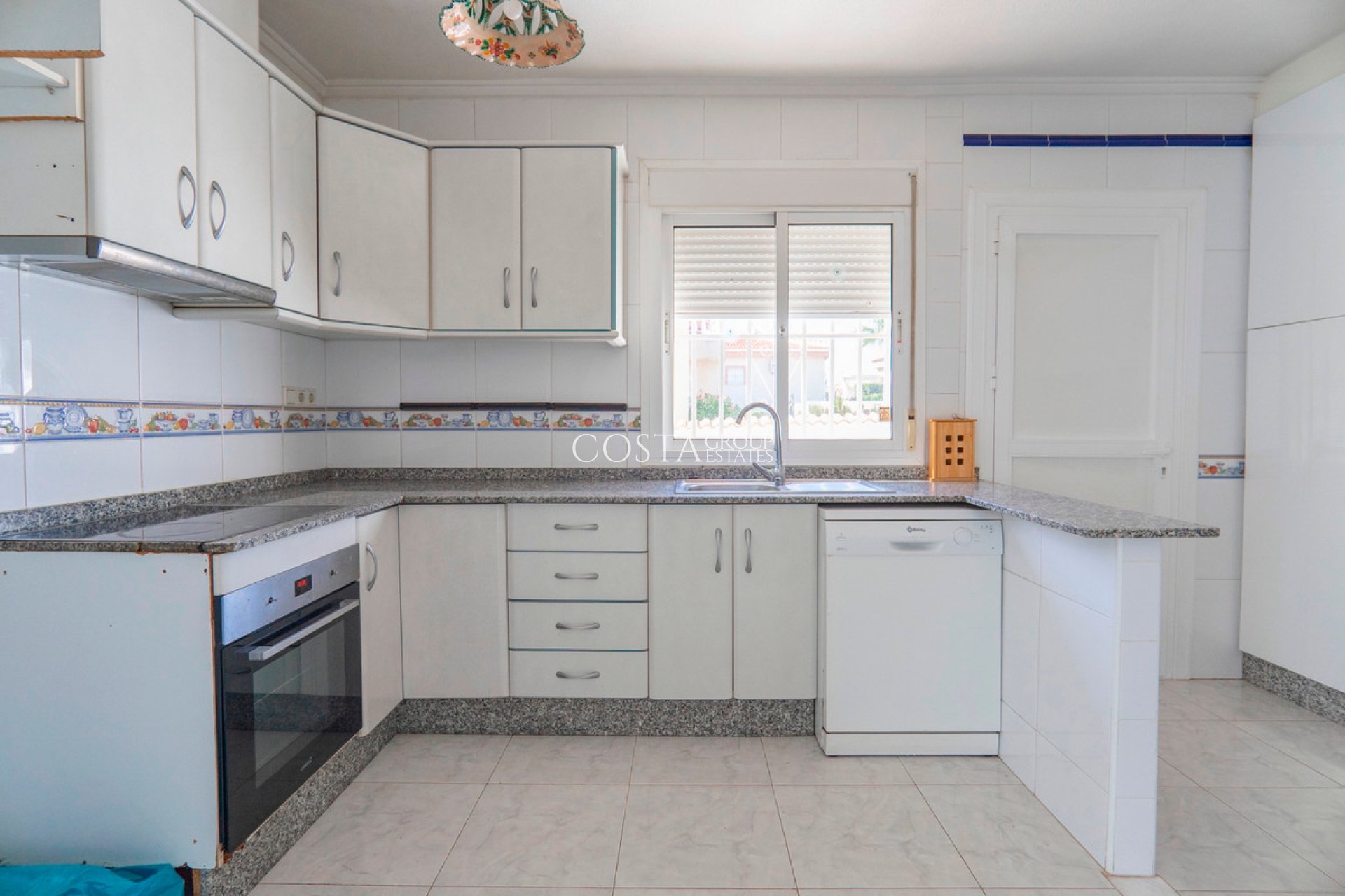 Revente - Villa -
Rojales - Rojales Centro